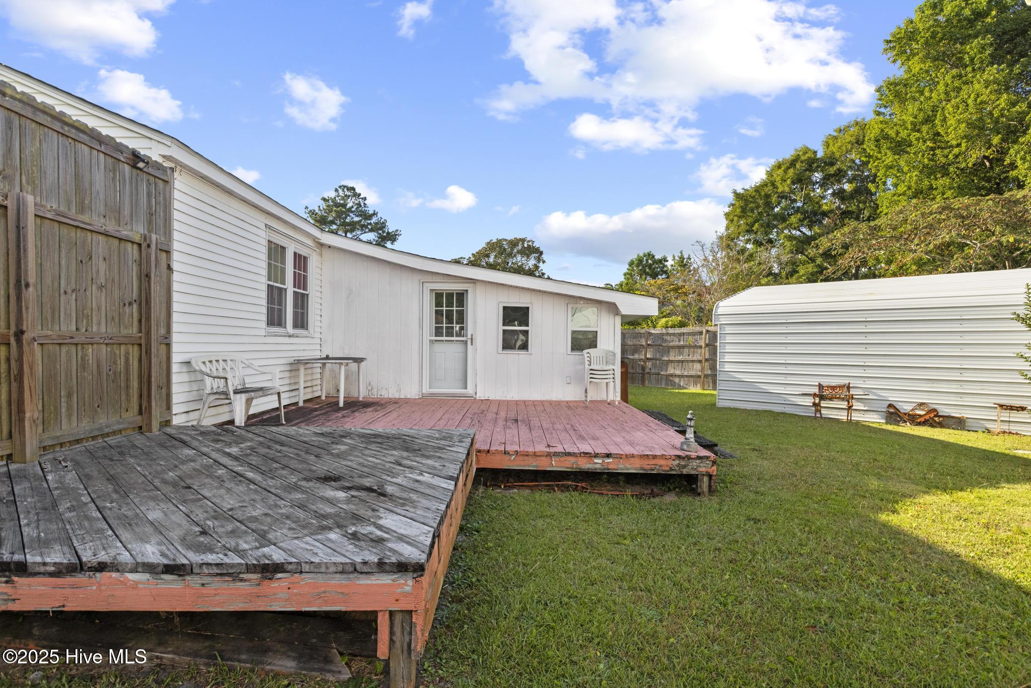 100532196 | Photo 32