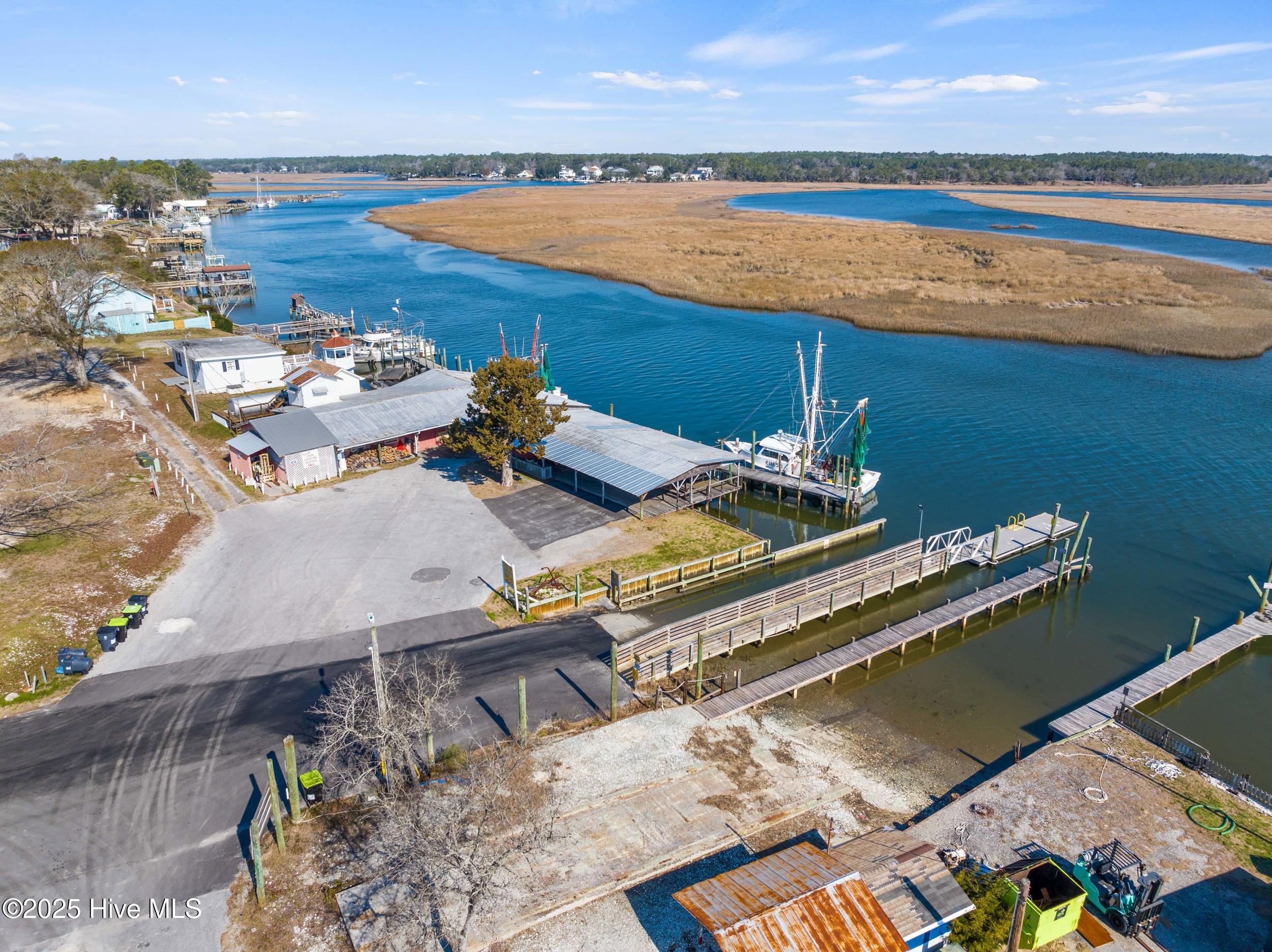 100490324 | Photo 13