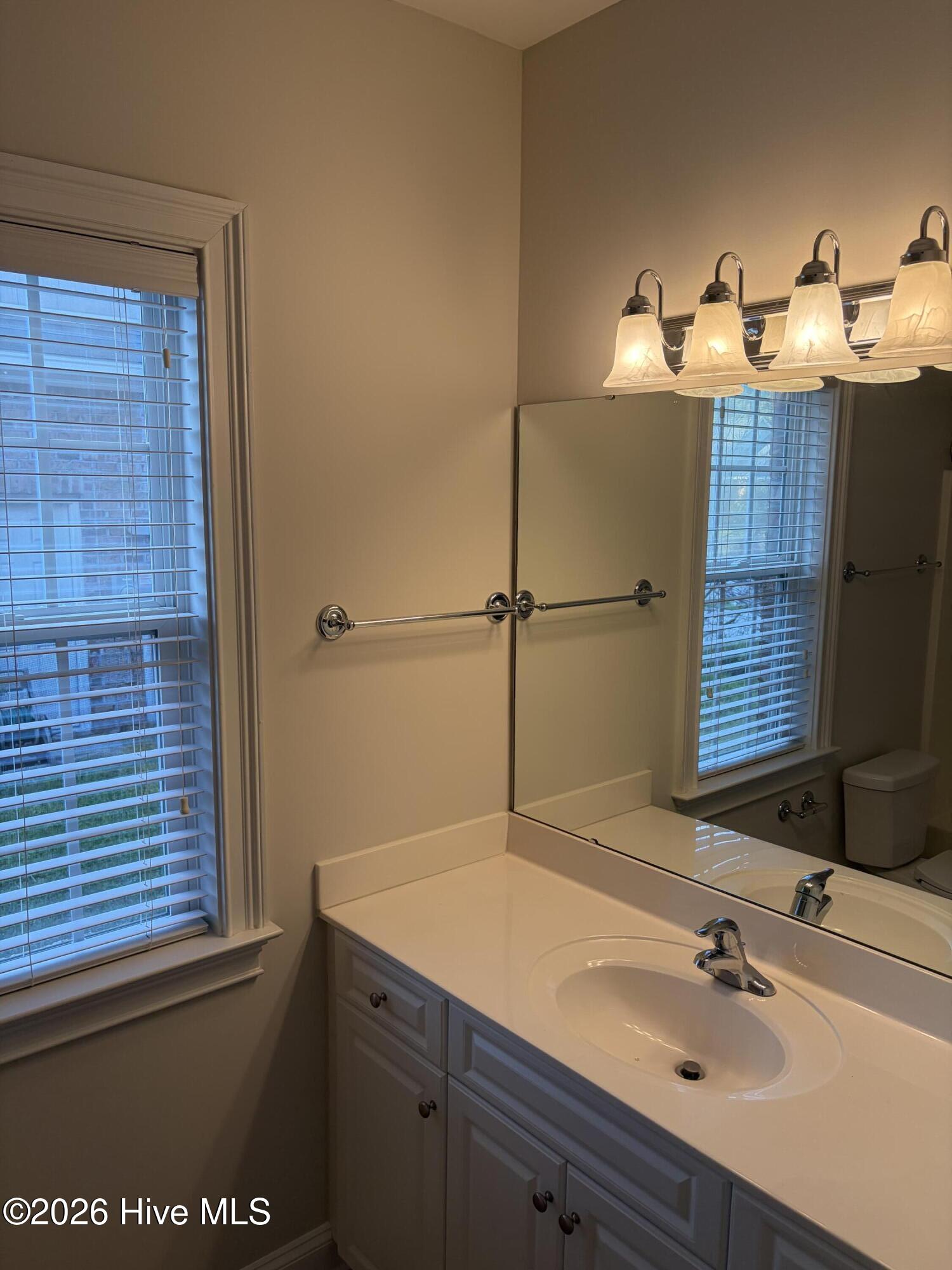 100541954 | Photo 15