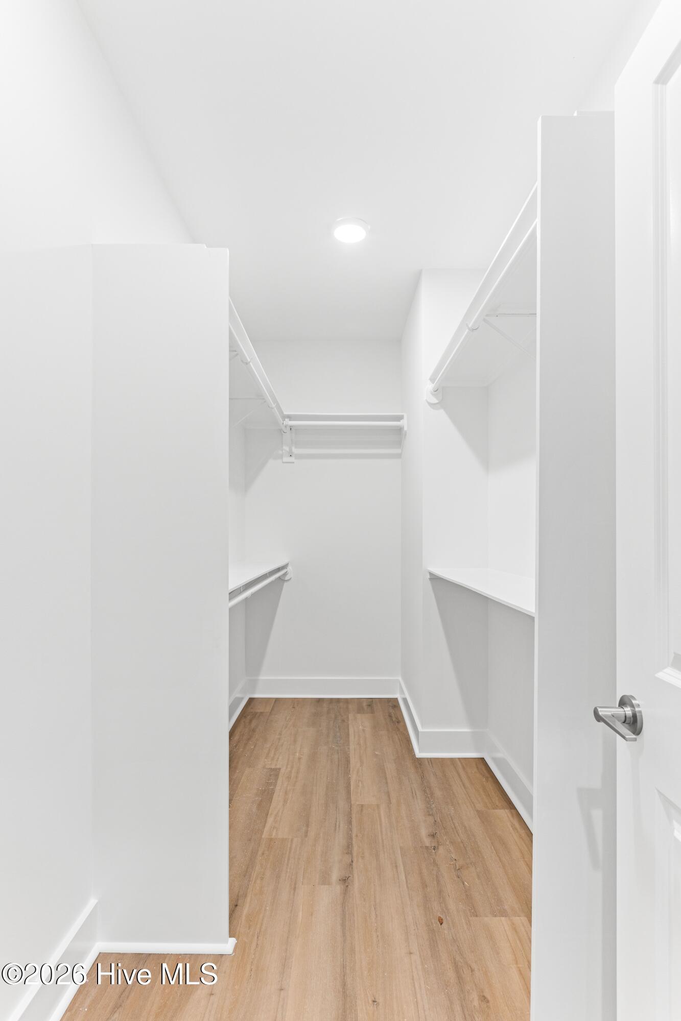 100547526 | Photo 22