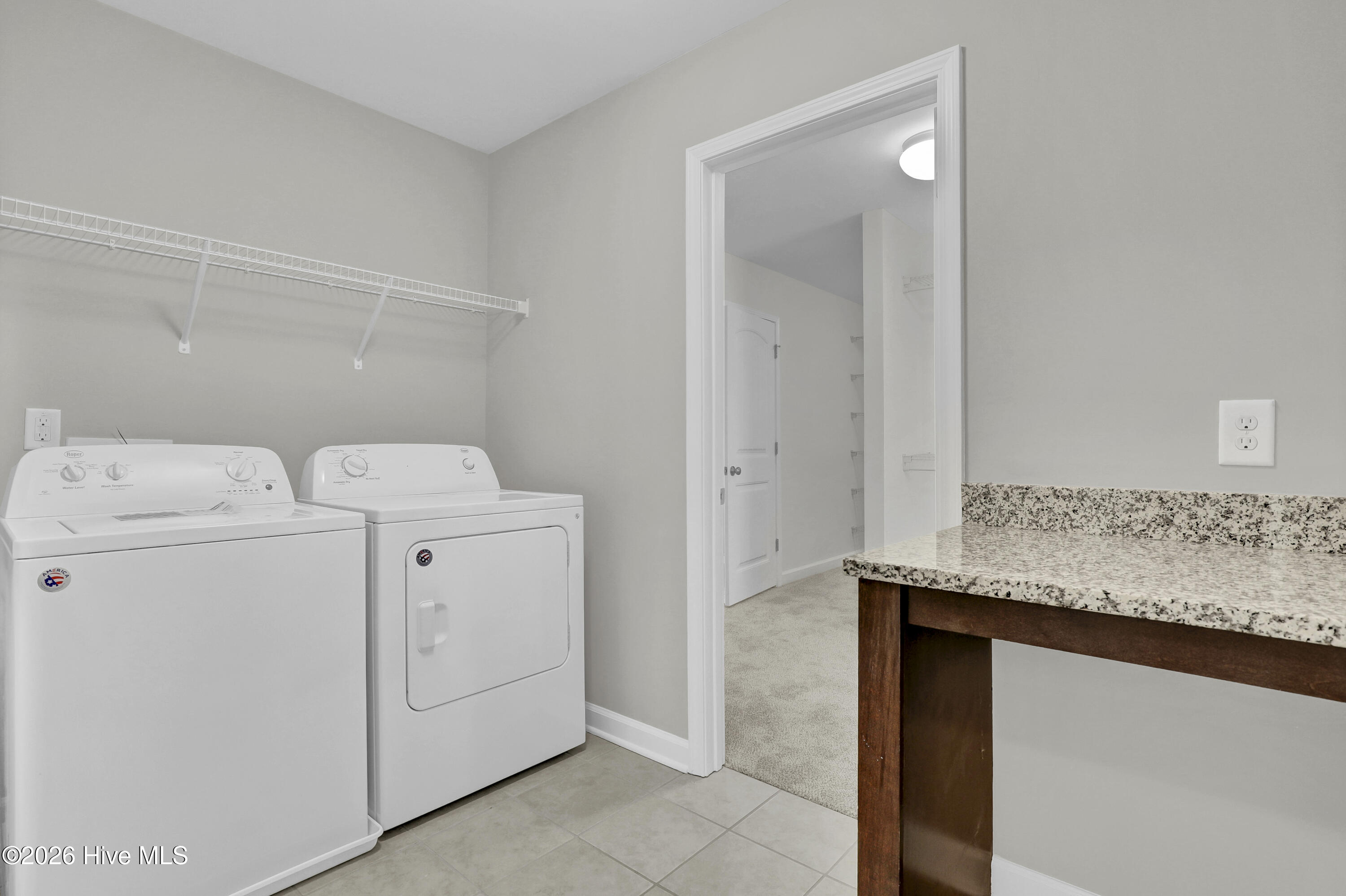 100556478 | Photo 40