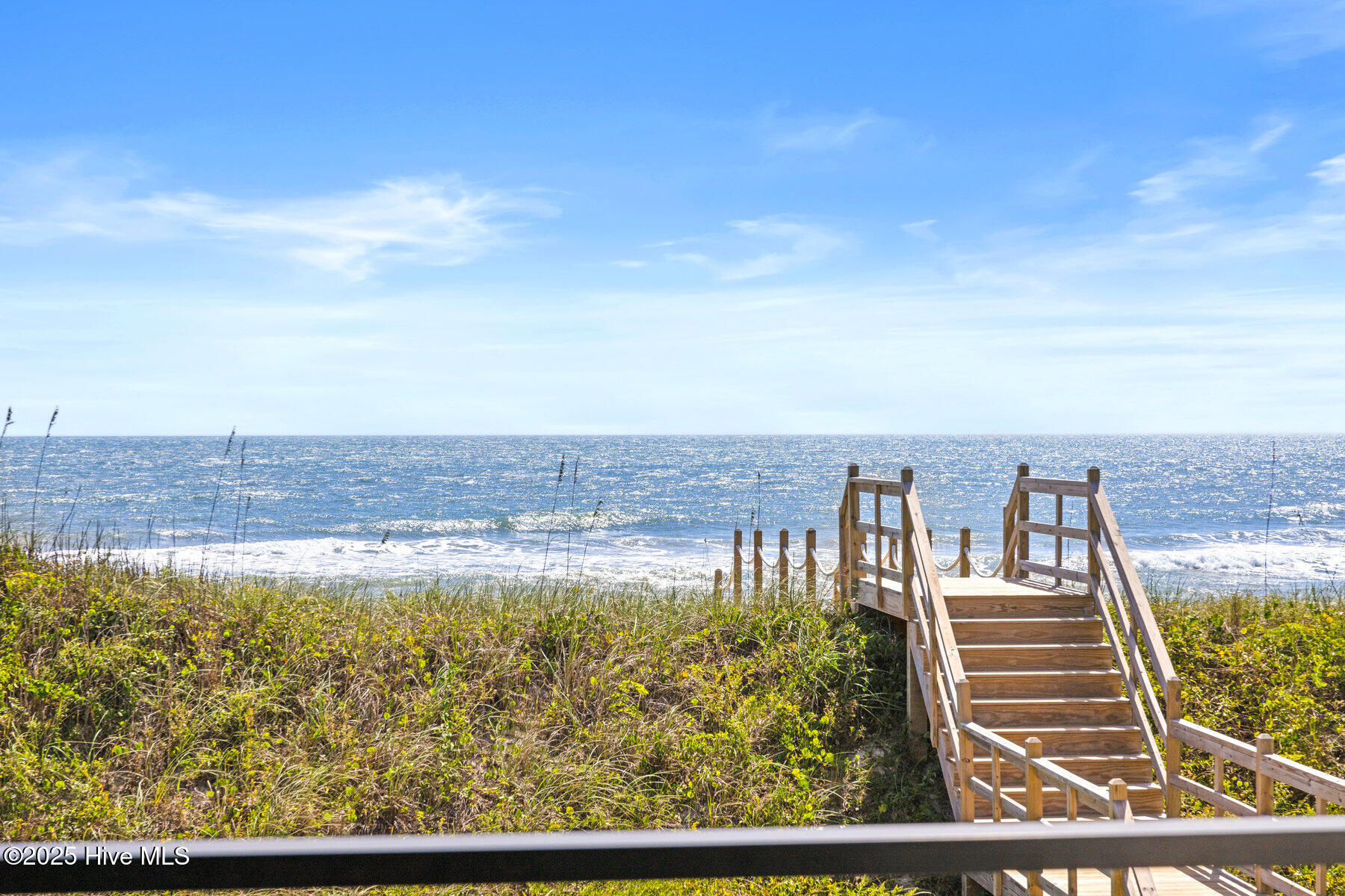 100535055 | Photo 35