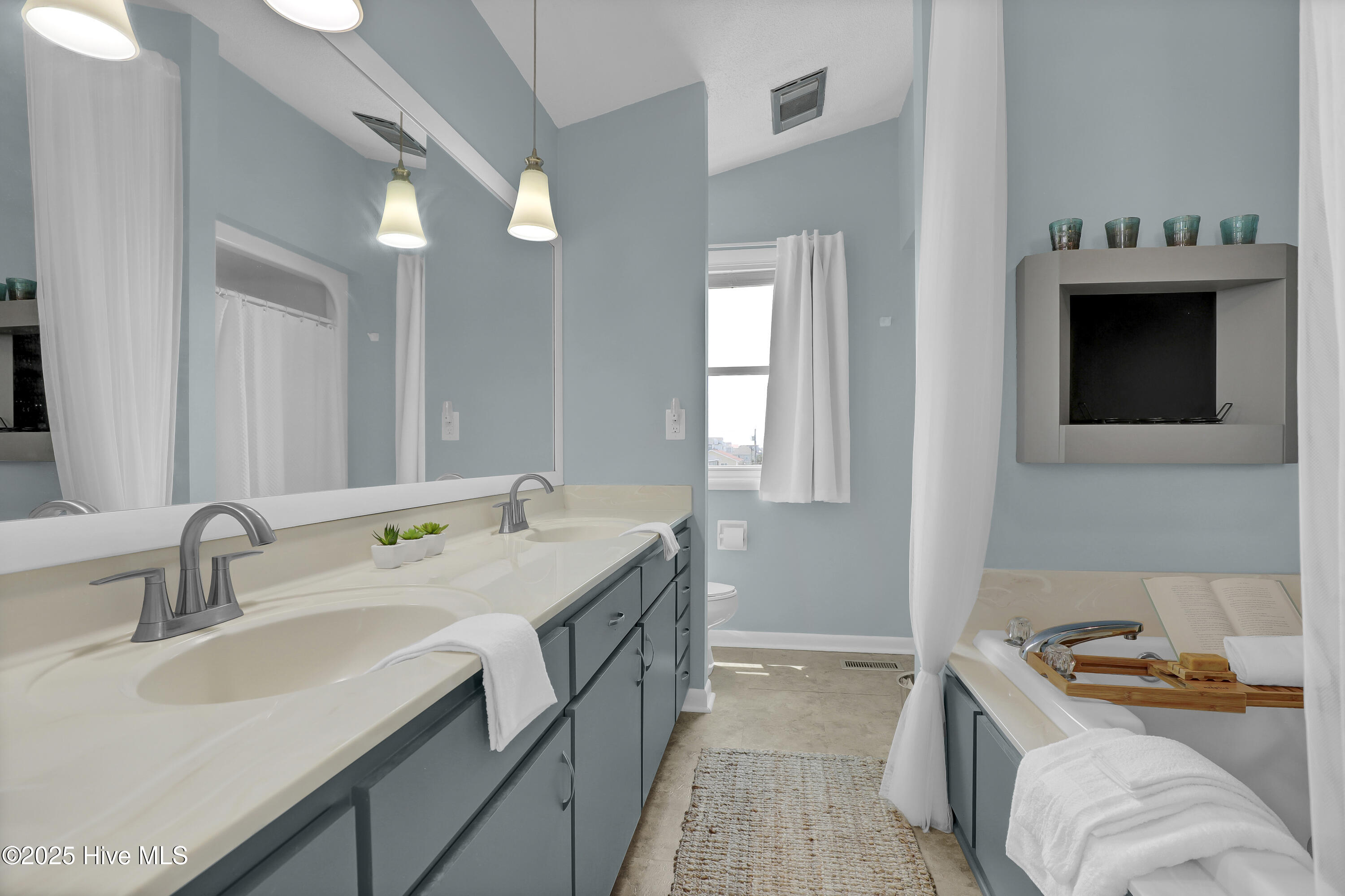 100515798 | Photo 20