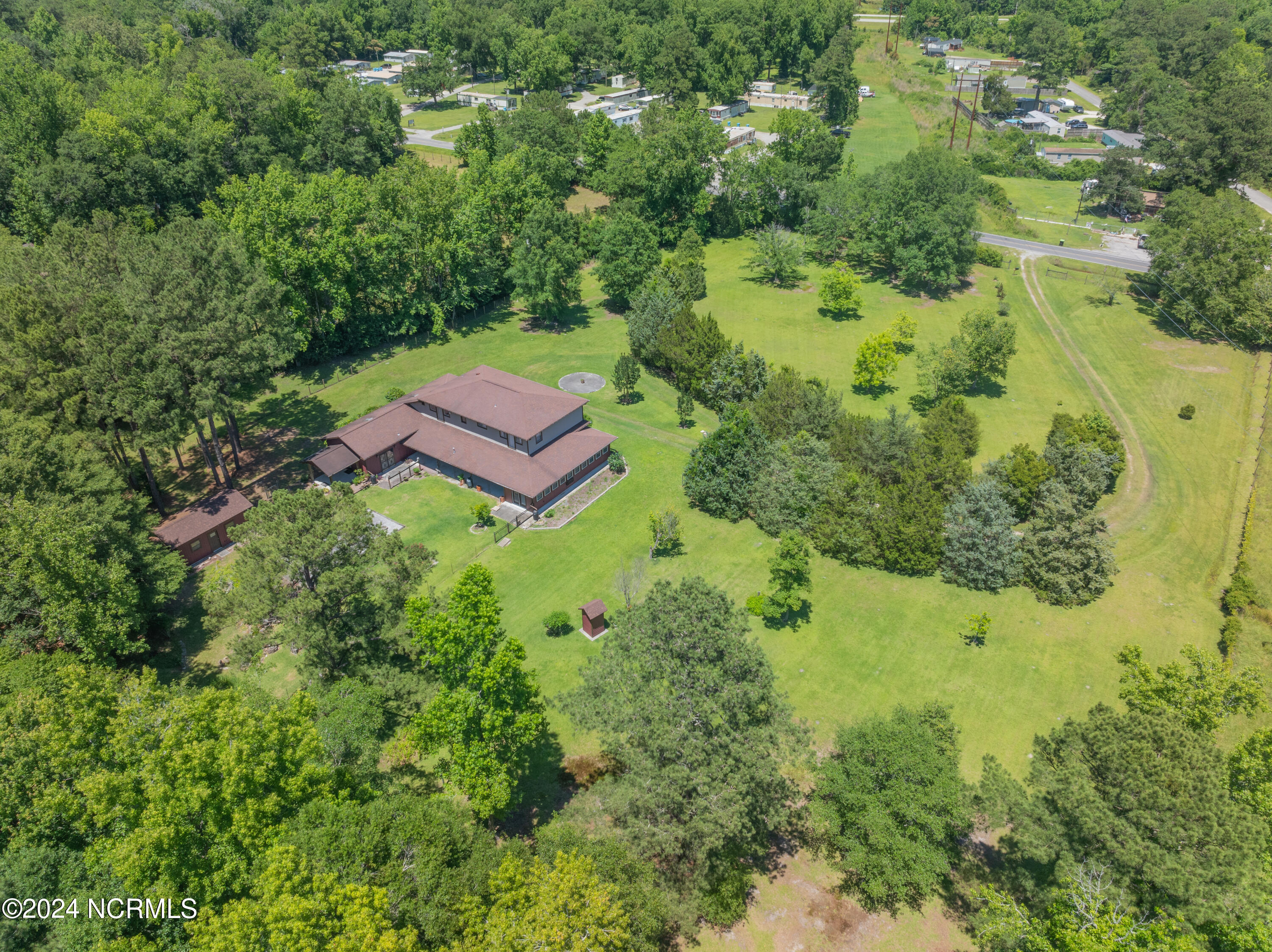 1183 Canady Drive-34