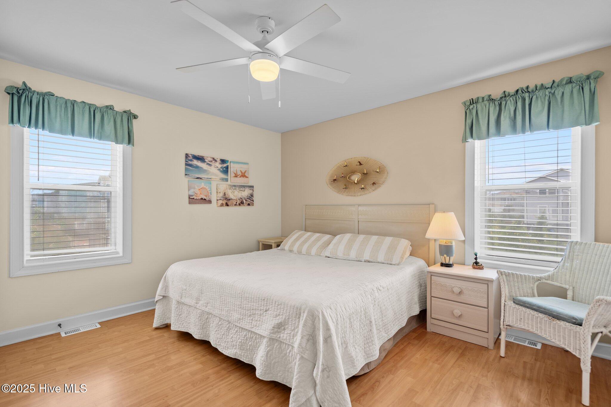 100517725 | Photo 49