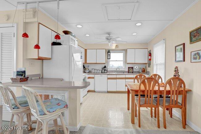 100564777 | Photo 11