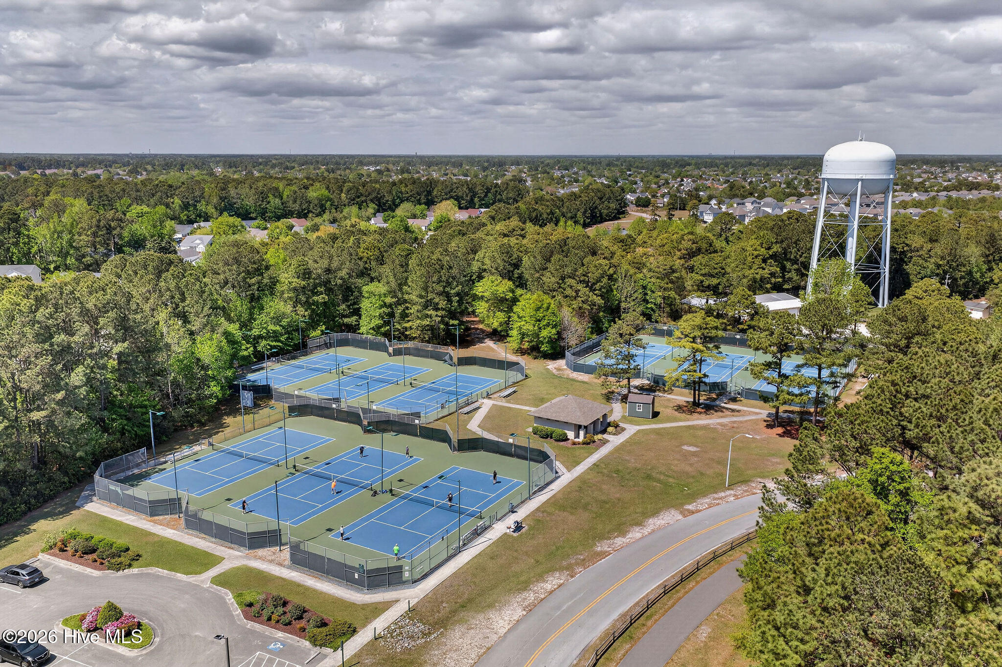 100566327 | Photo 41