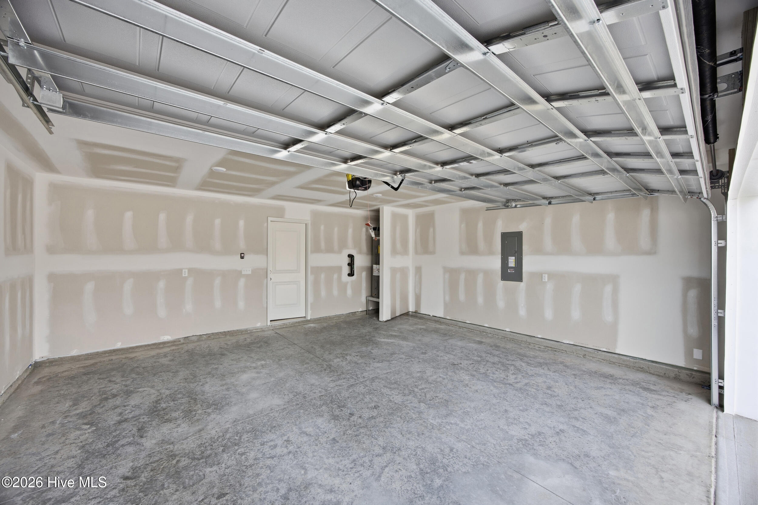 100546263 | Photo 17