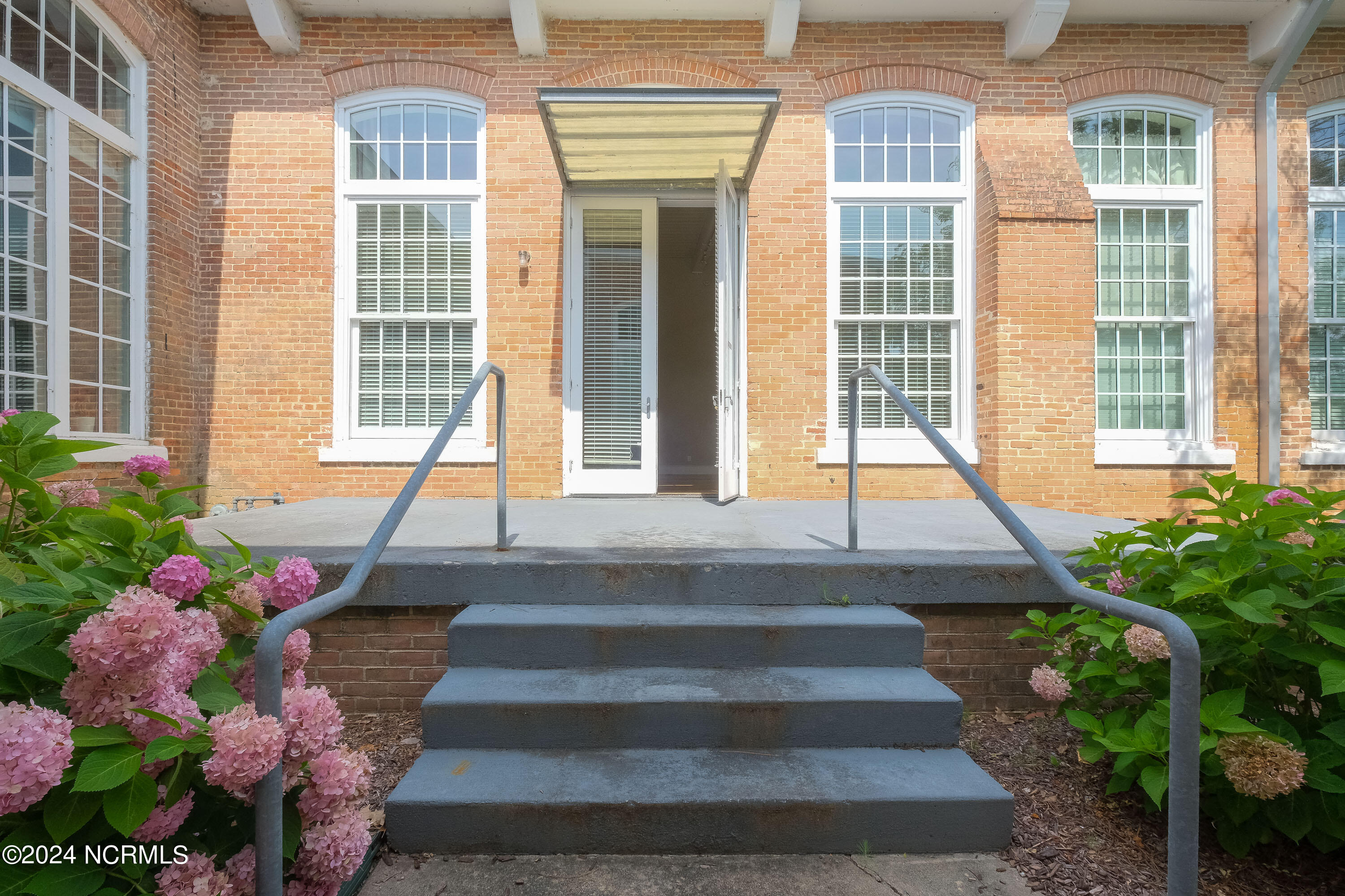 Homes for sale in Edenton, NC | 723 Mcmullan Ave #Unit 403, Edenton, NC 27932 | MLS# 100450729