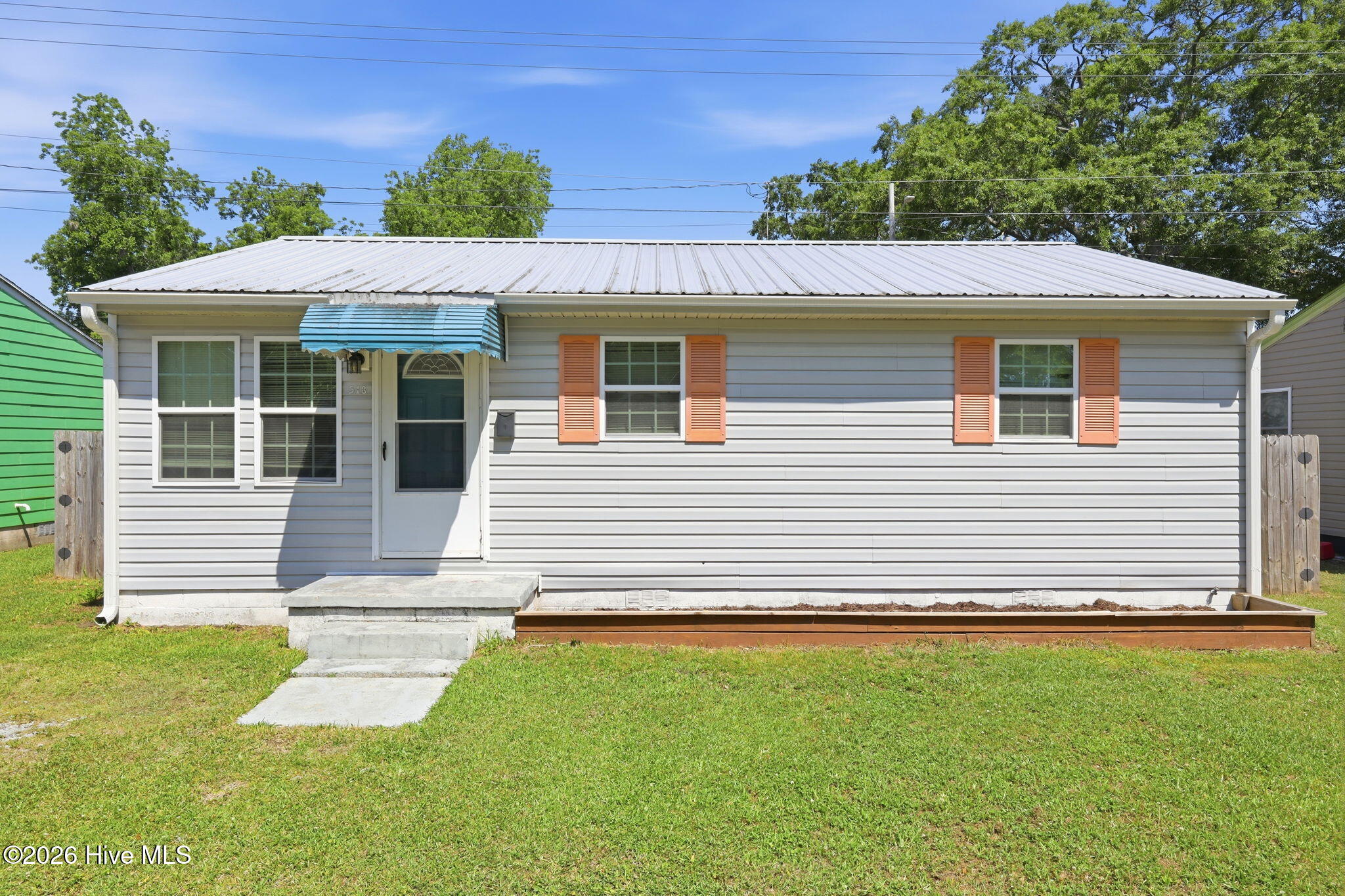 Homes for sale in New Bern, NC | 518 Ruth Ave, New Bern, NC 28560 | MLS# 100575890