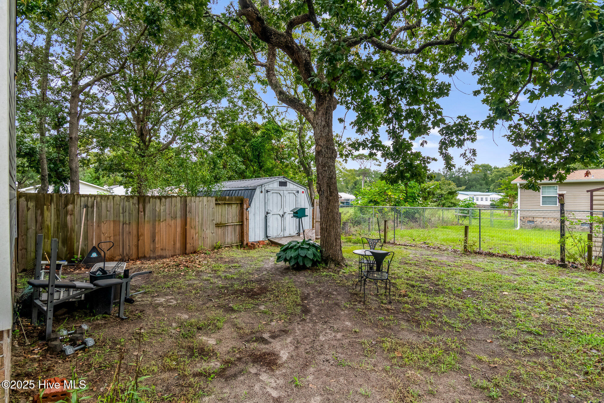 100524140 | Photo 32