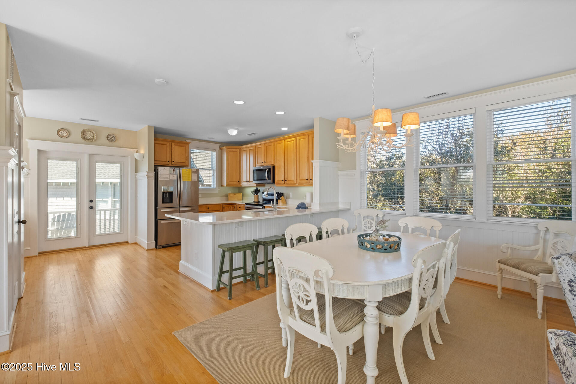 100493663 | Photo 10