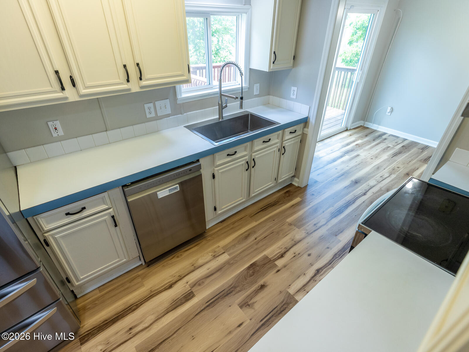 299 Riggs Road,Hubert