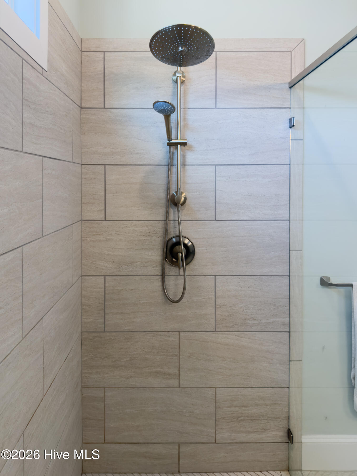 100559512 | Photo 30