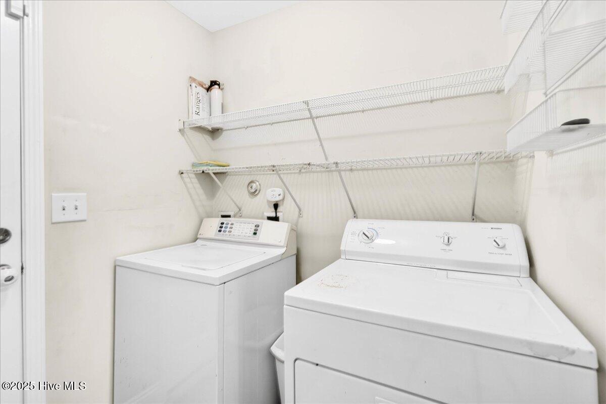 100516834 | Photo 29