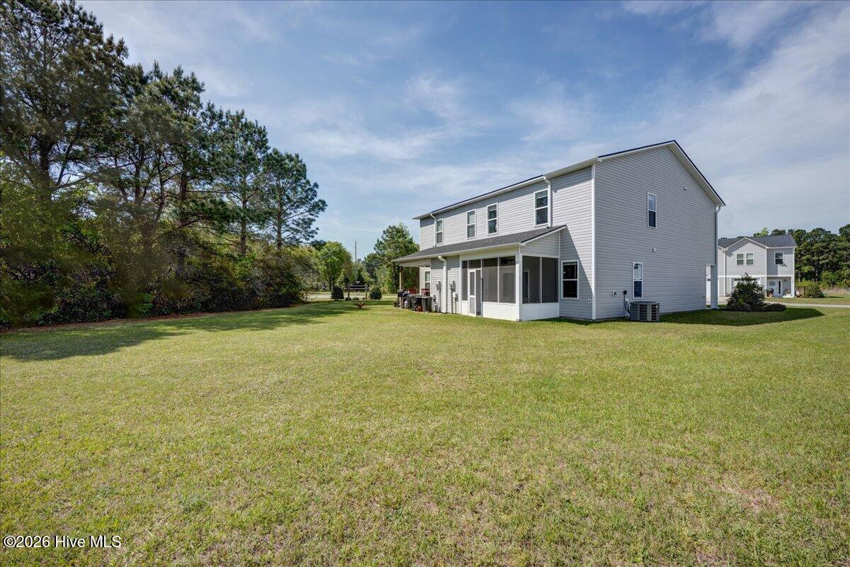 100567041 | Photo 40