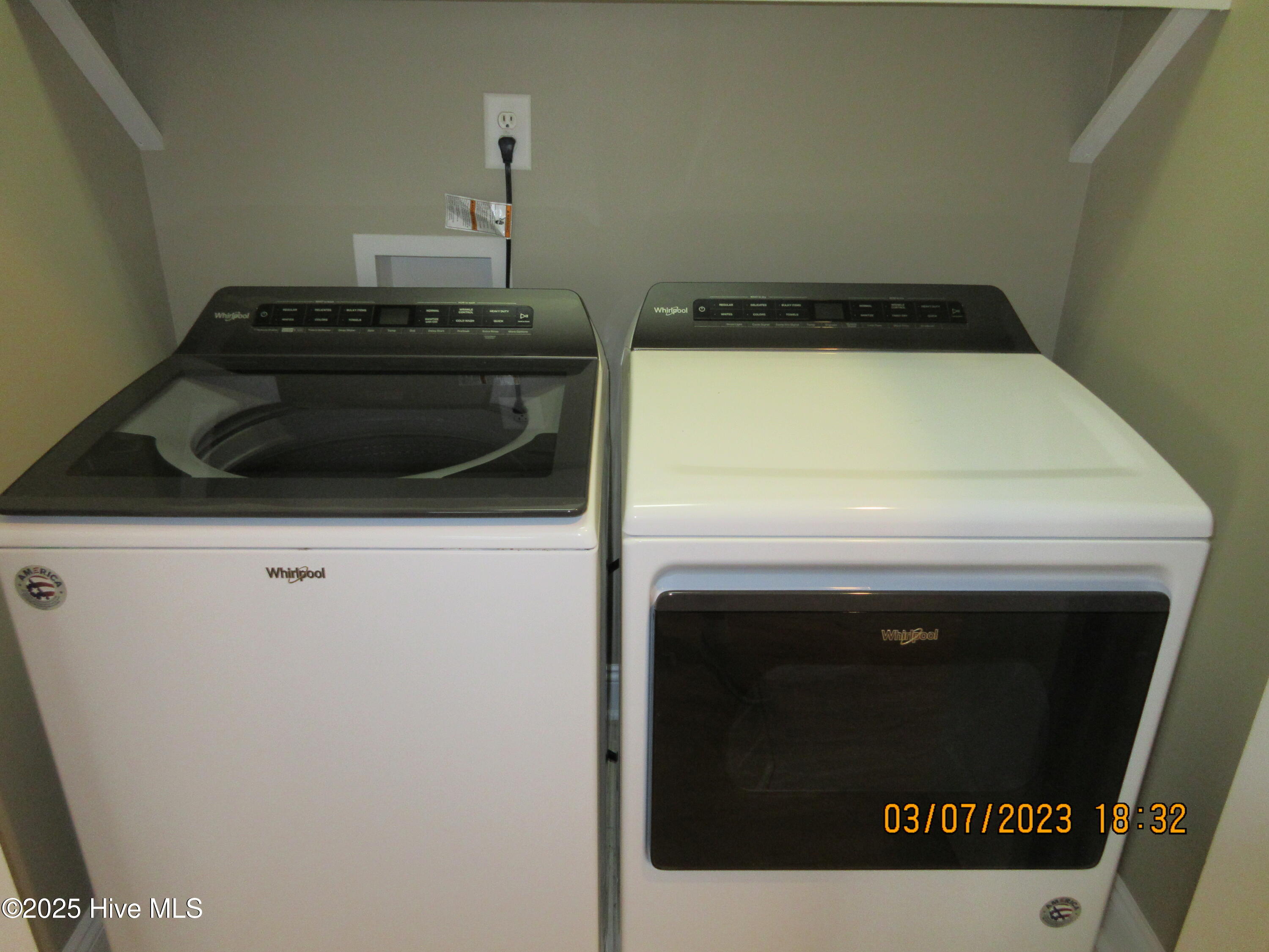 100525203 | Photo 19