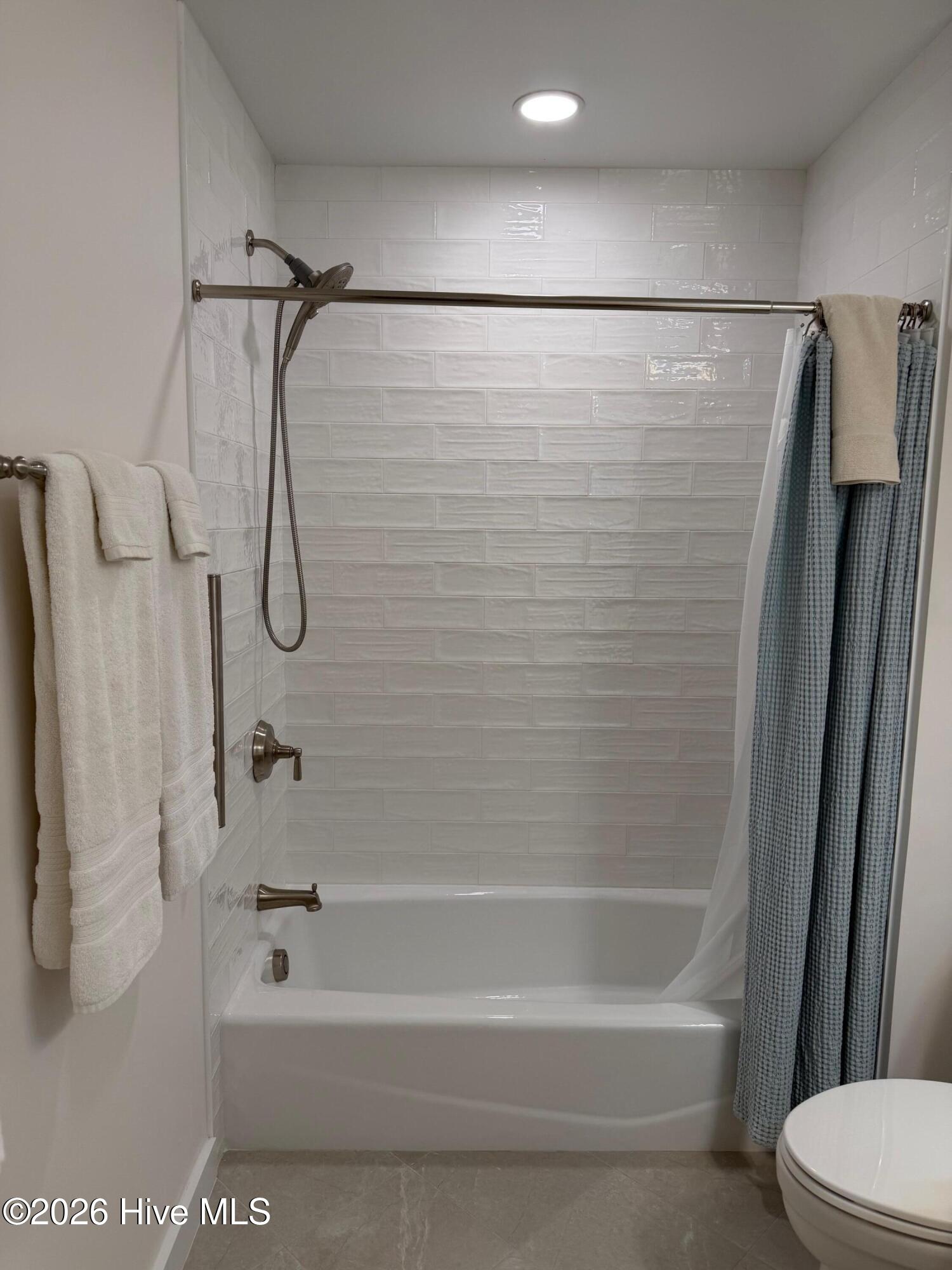 100553724 | Photo 45