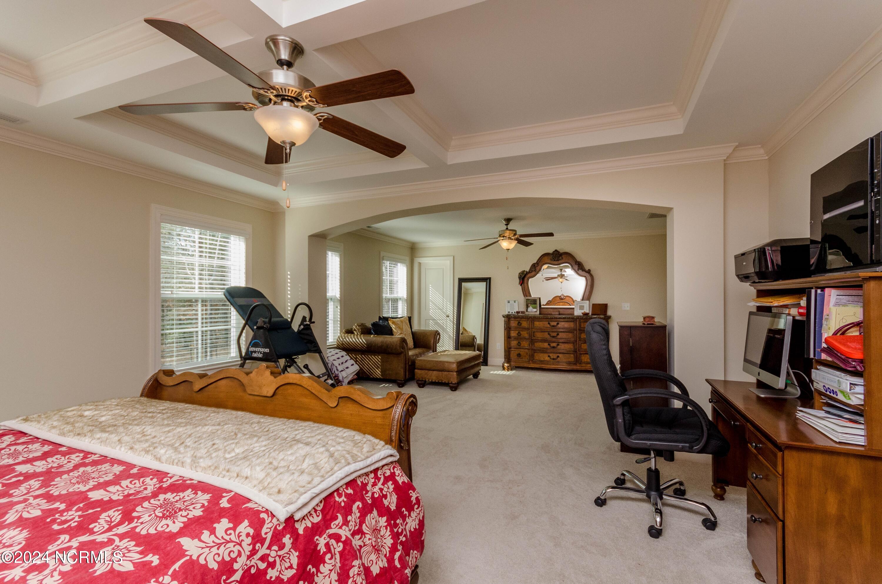 100560622 | Photo 29