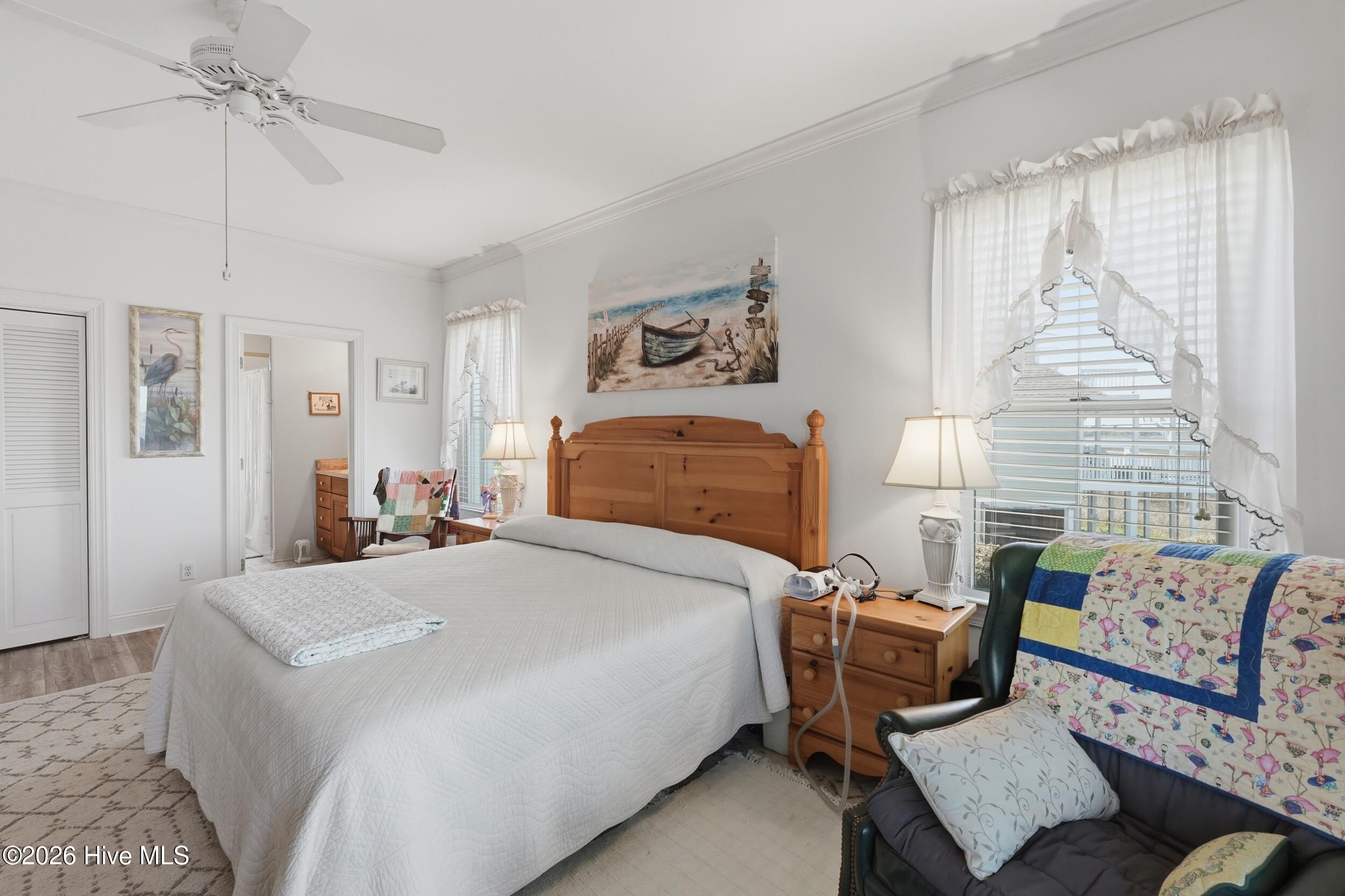 100561994 | Photo 33