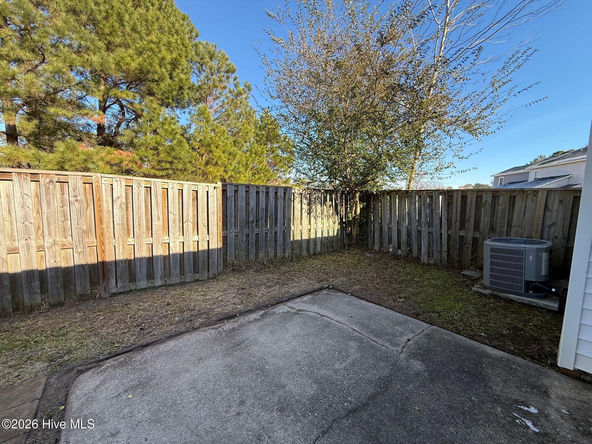 100550688 | Photo 12