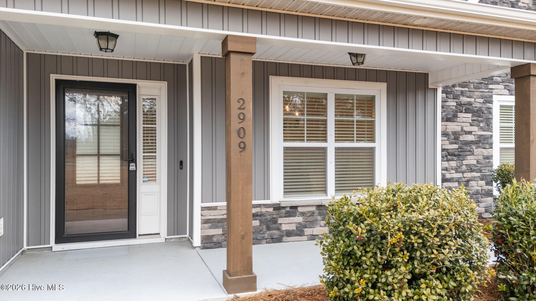 Homes for sale in Greenville, NC | 2909 Avon Rd, Greenville, NC 27858 | MLS# 100547039