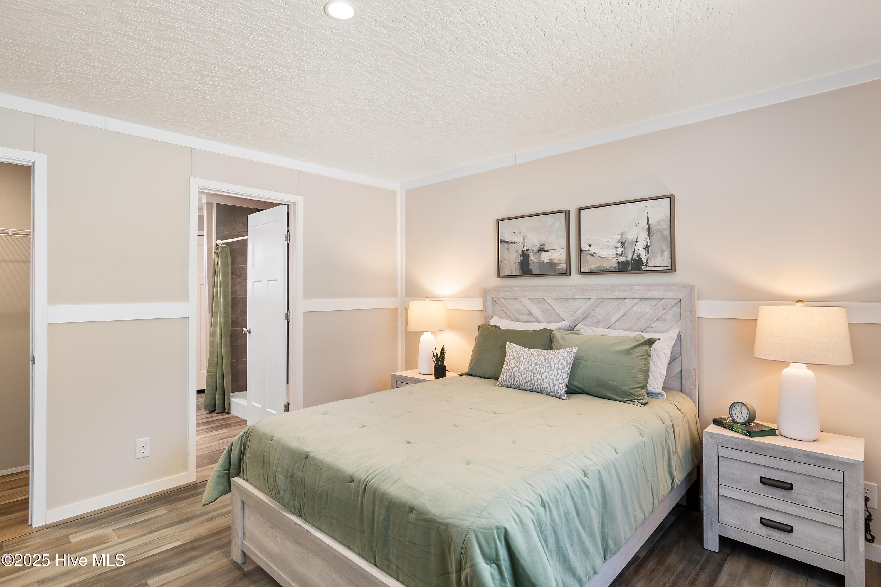 100523771 | Photo 16