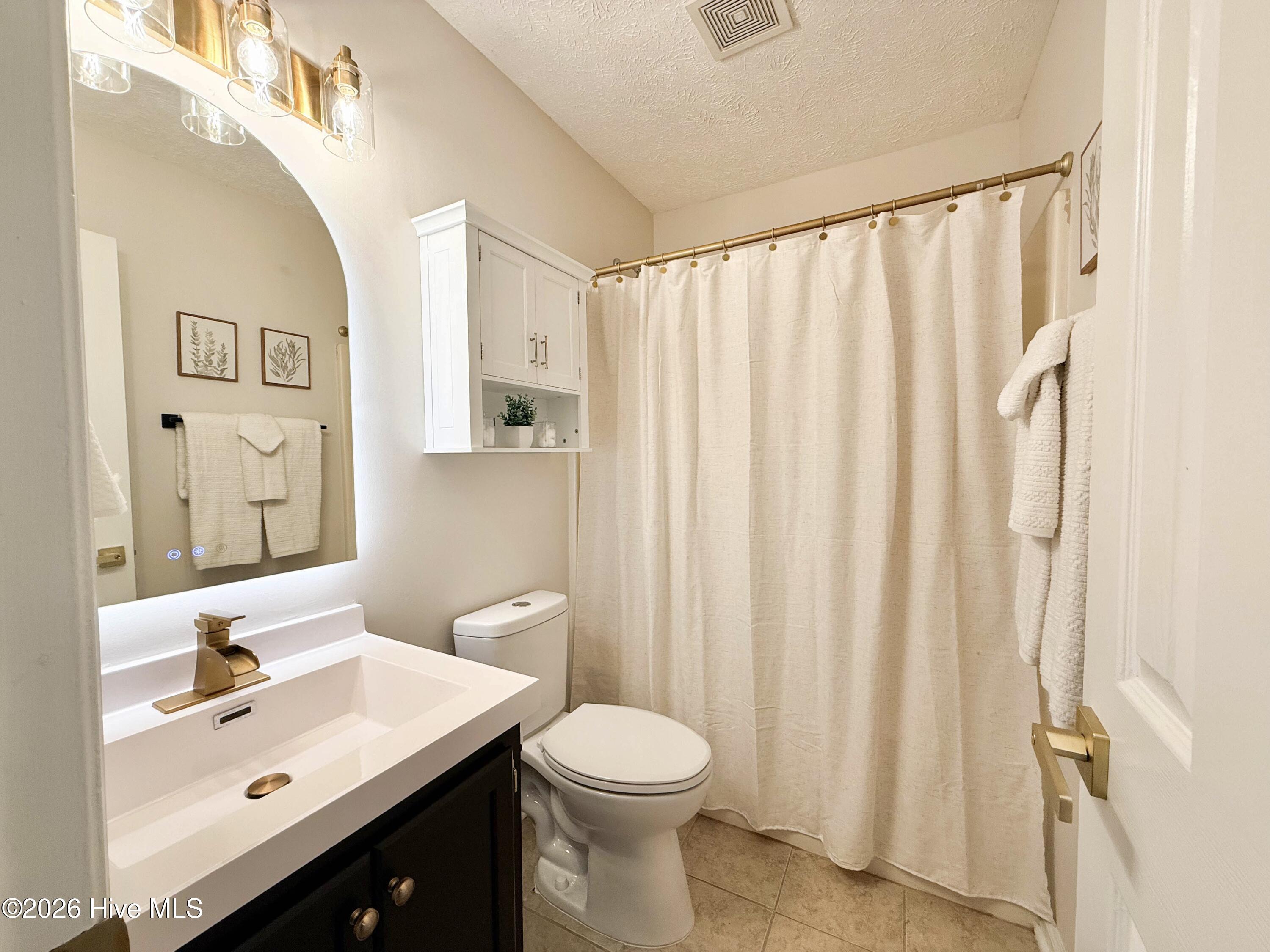 100558599 | Photo 16