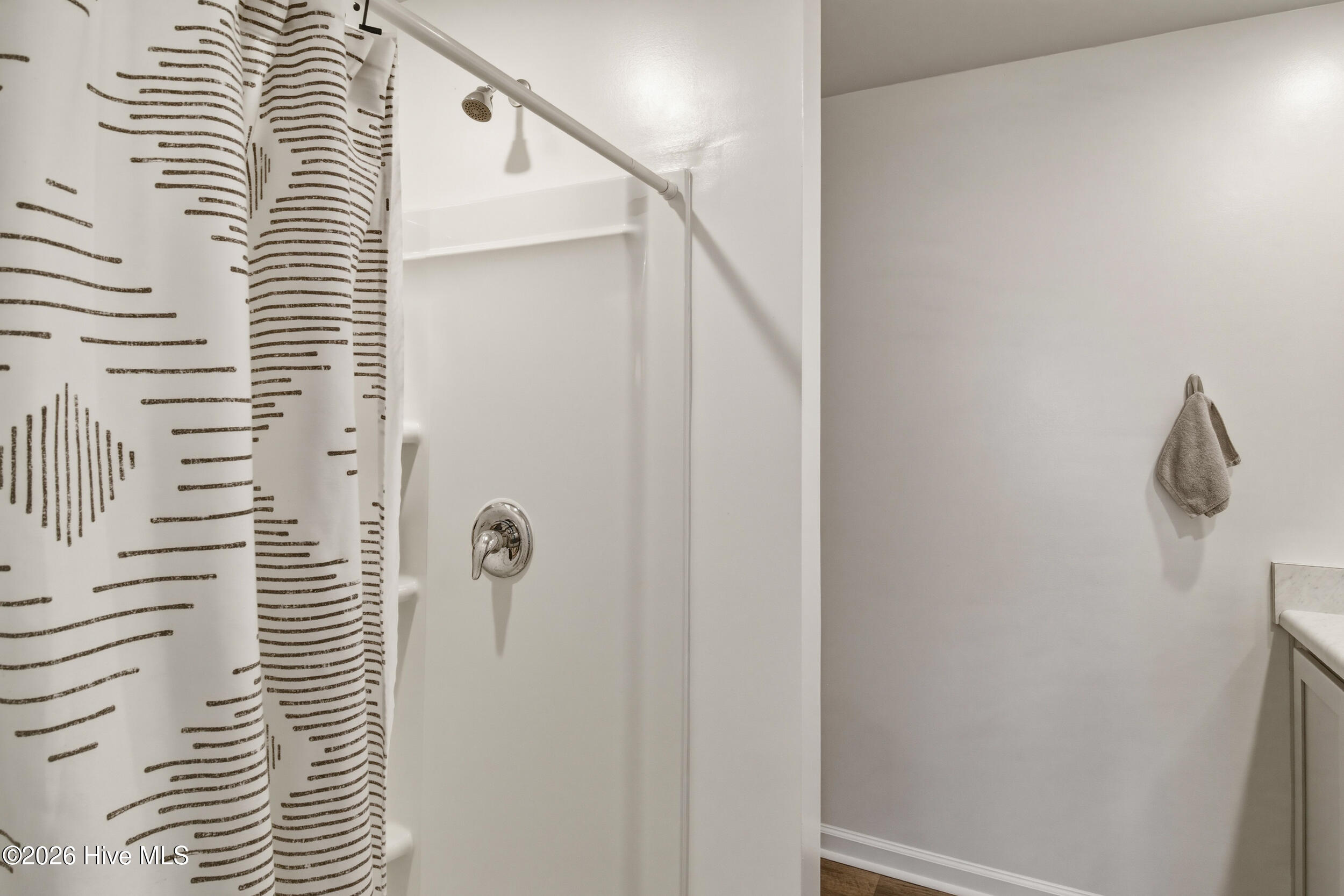 100555979 | Photo 34