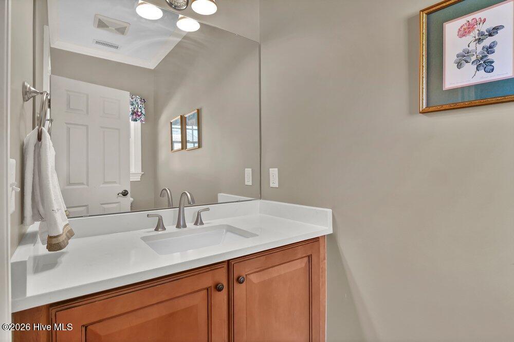 100555376 | Photo 32