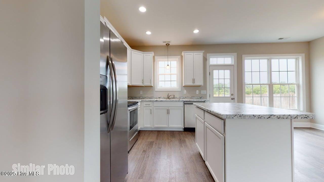 100546341 | Photo 12