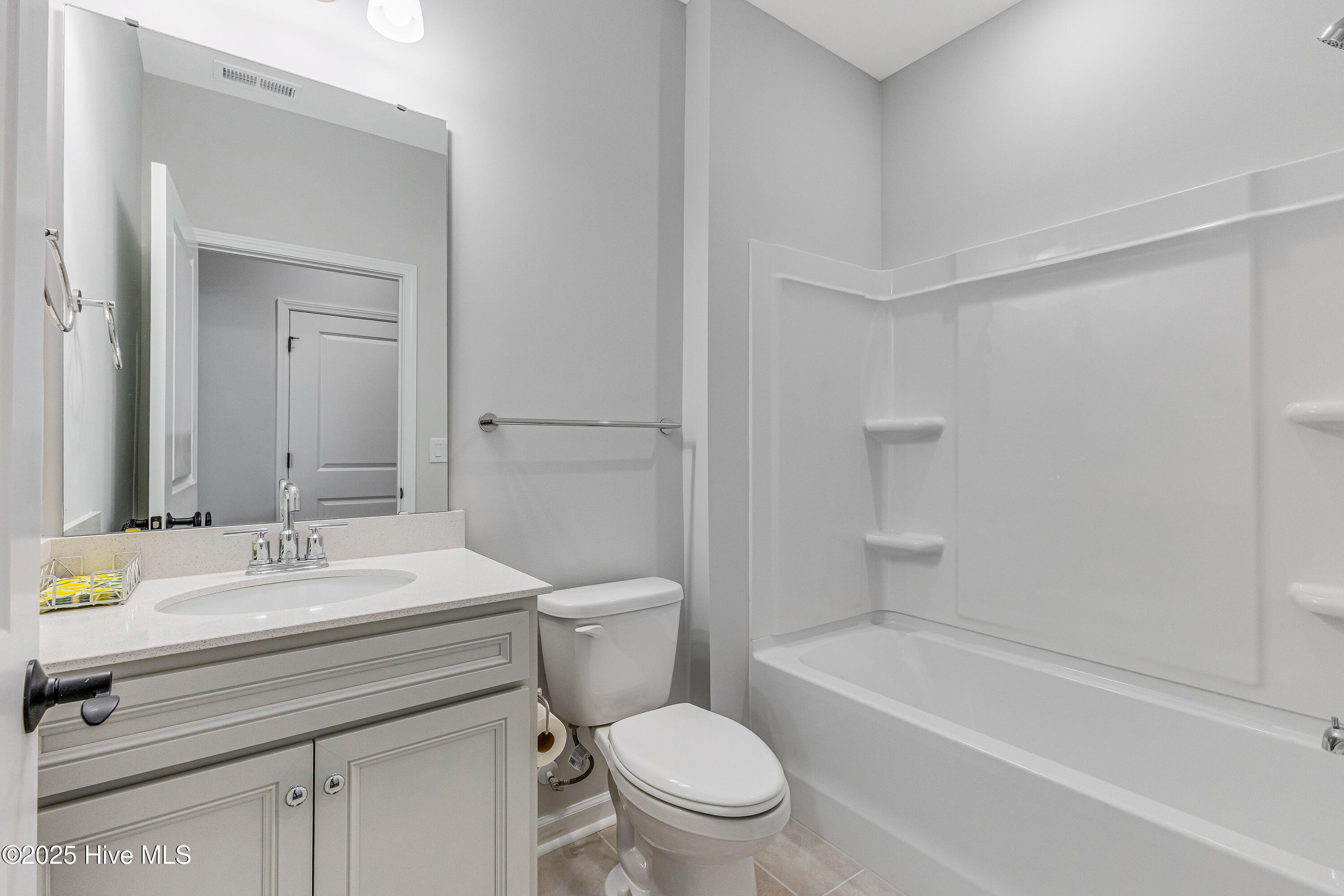 100543075 | Photo 15