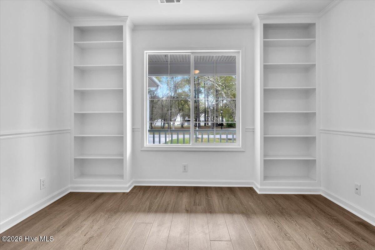 100564620 | Photo 35