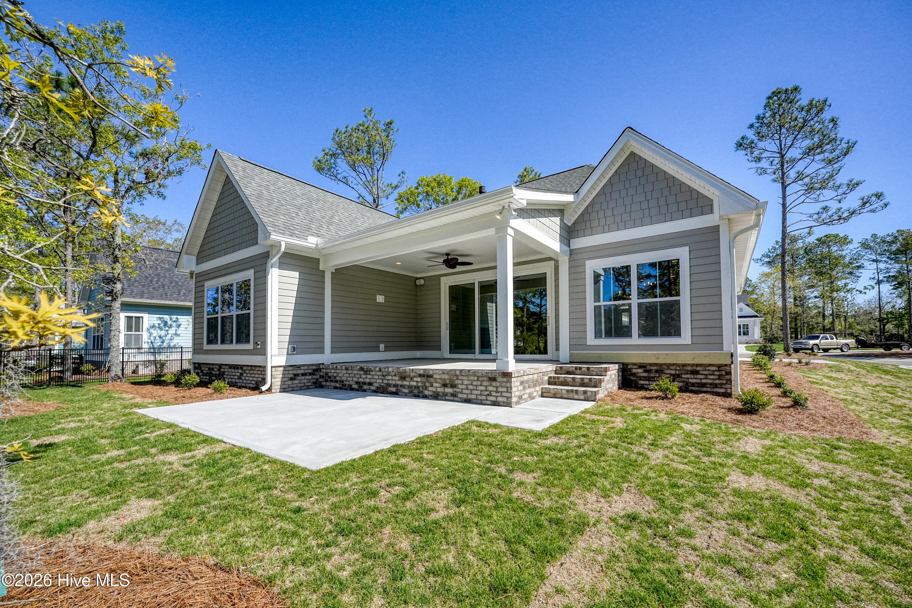 100555339 | Photo 33