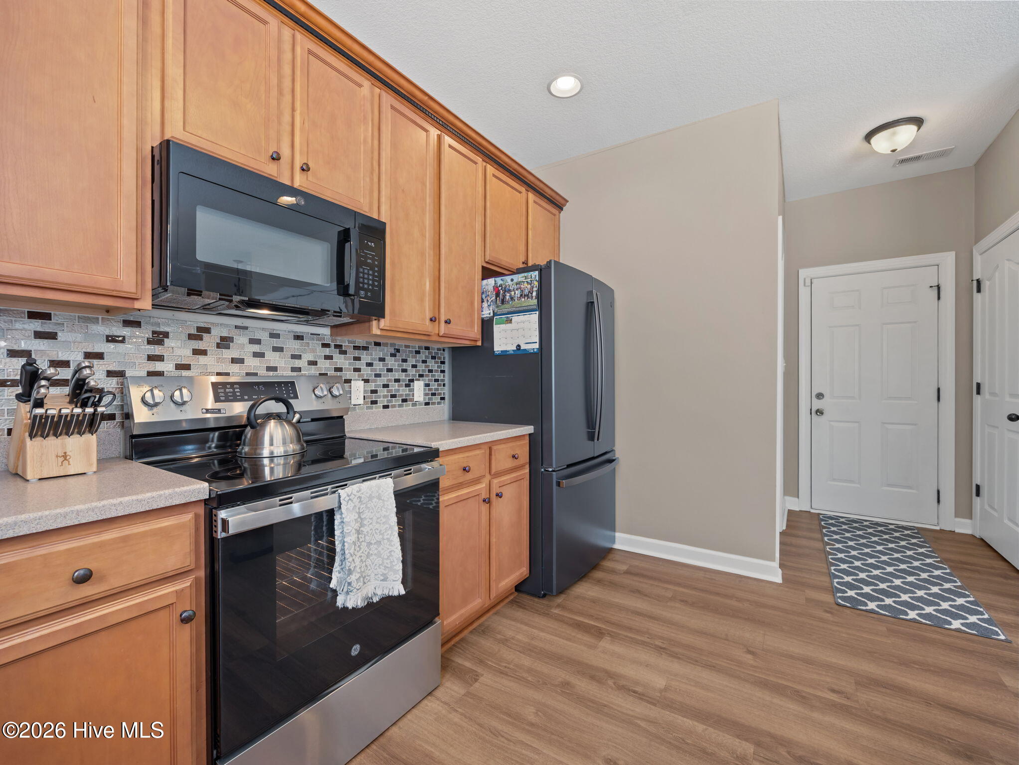 100569646 | Photo 14