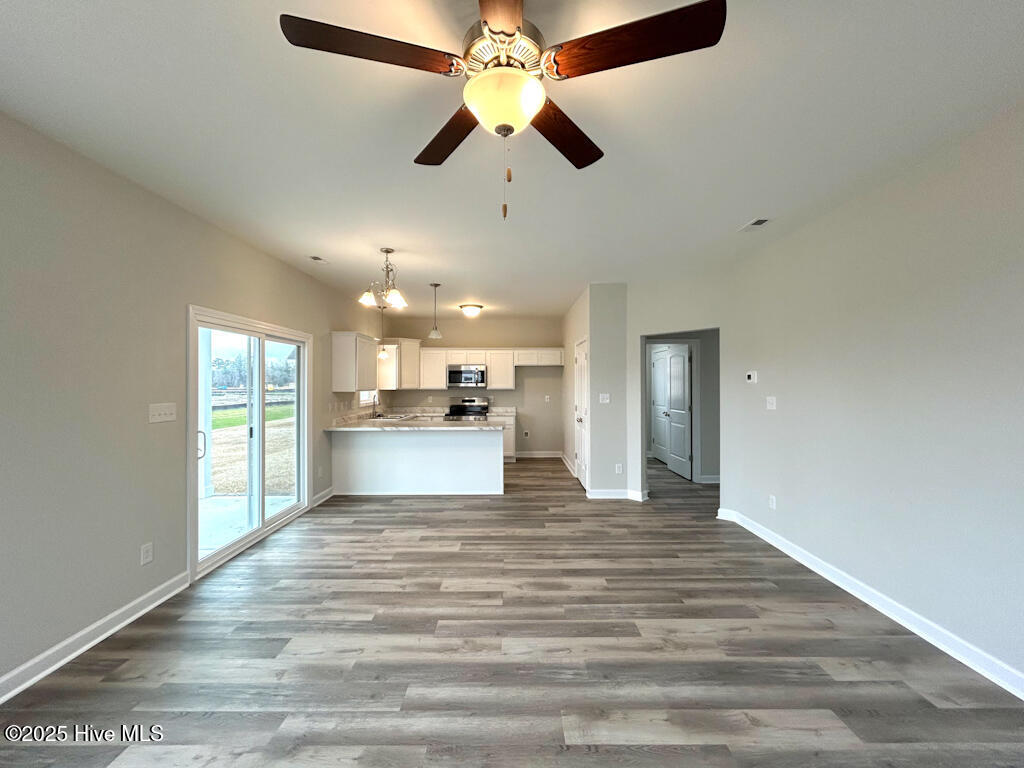 100538843 | Photo 17