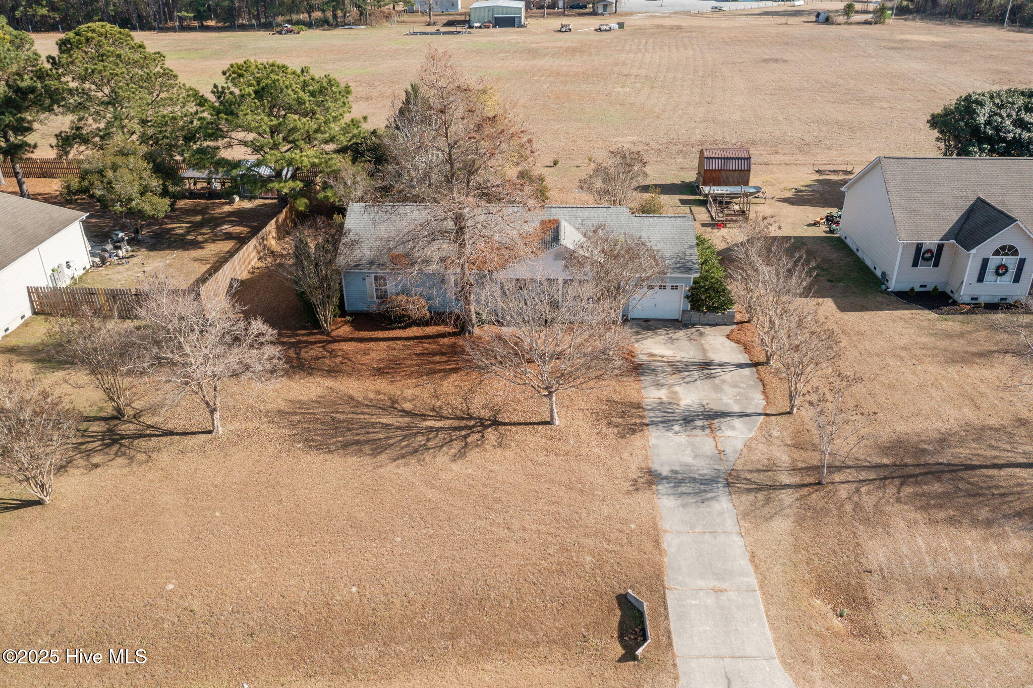 100545105 | Photo 11