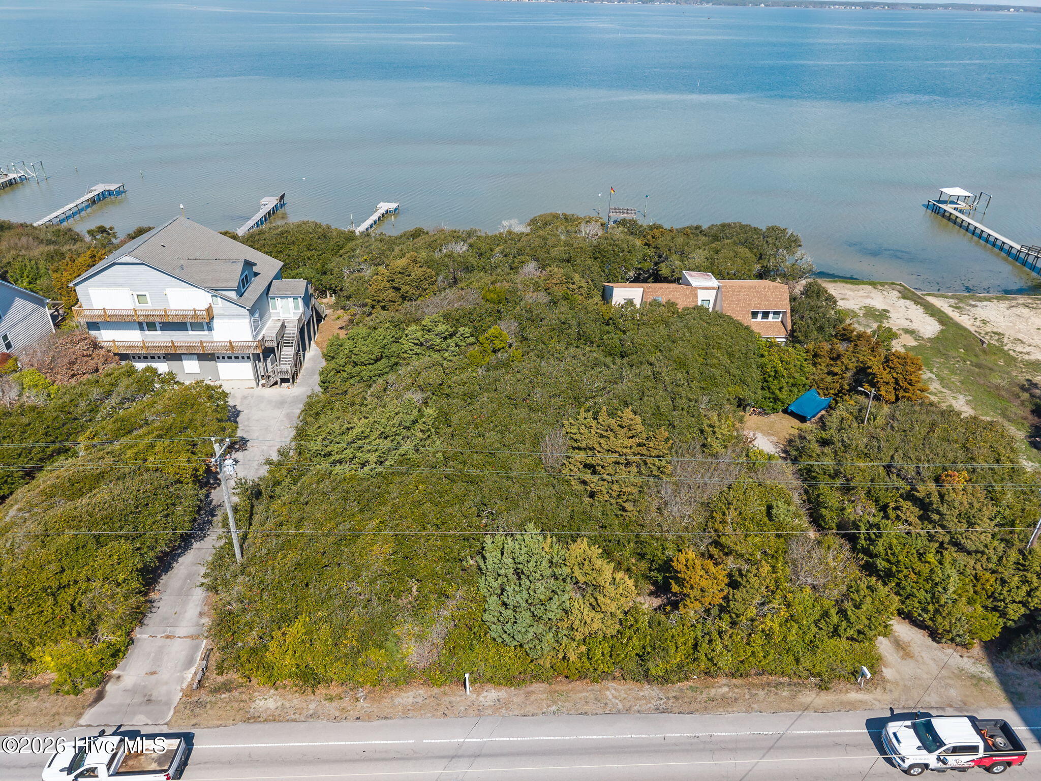 100533525 | Photo 25