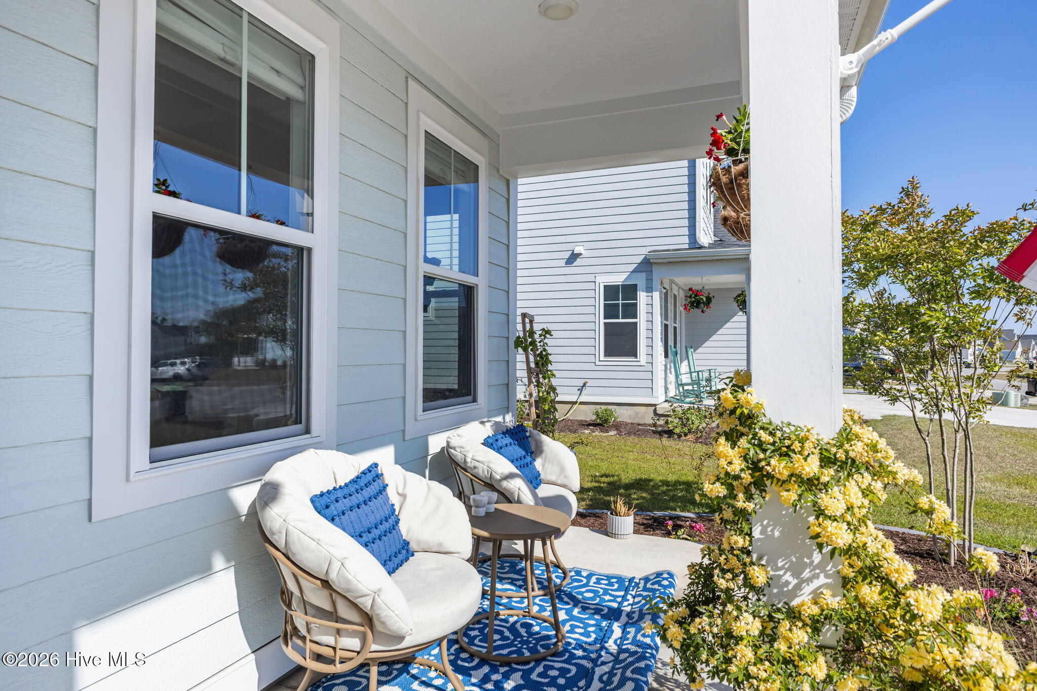 100569687 | Photo 48