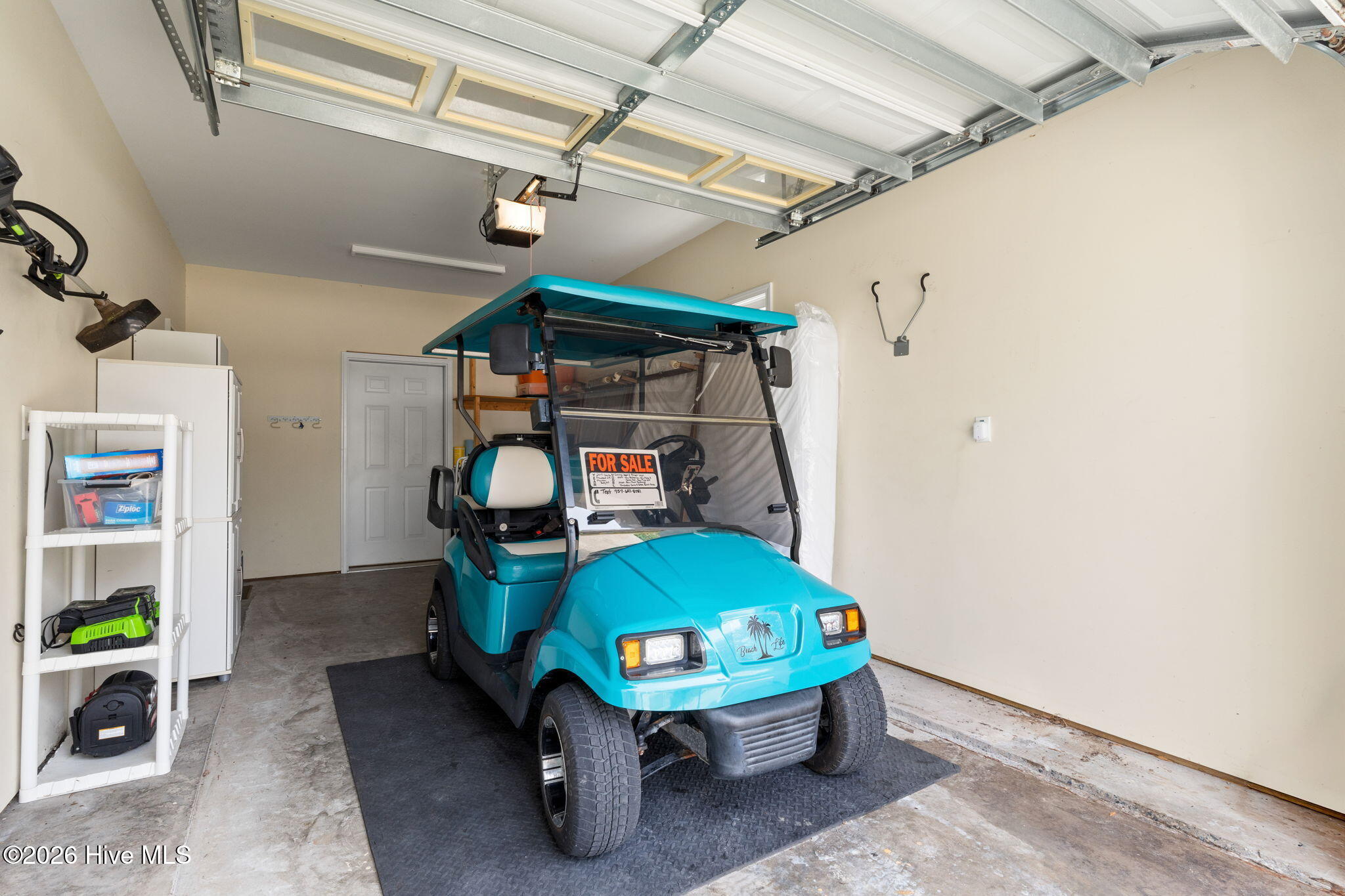 100560273 | Photo 39