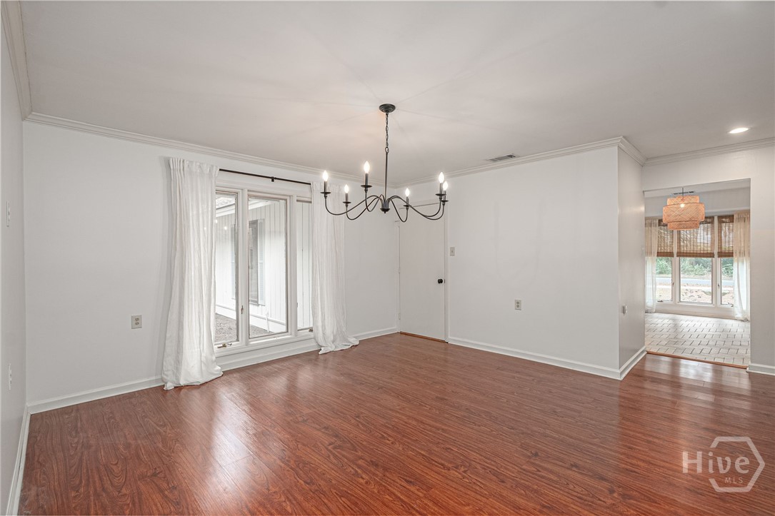Photo 3 of Single family home for sale at 9 Bowline Ct, Savannah, GA 31411 | MLS# SA364561 | Listing updated on 2026-09-15