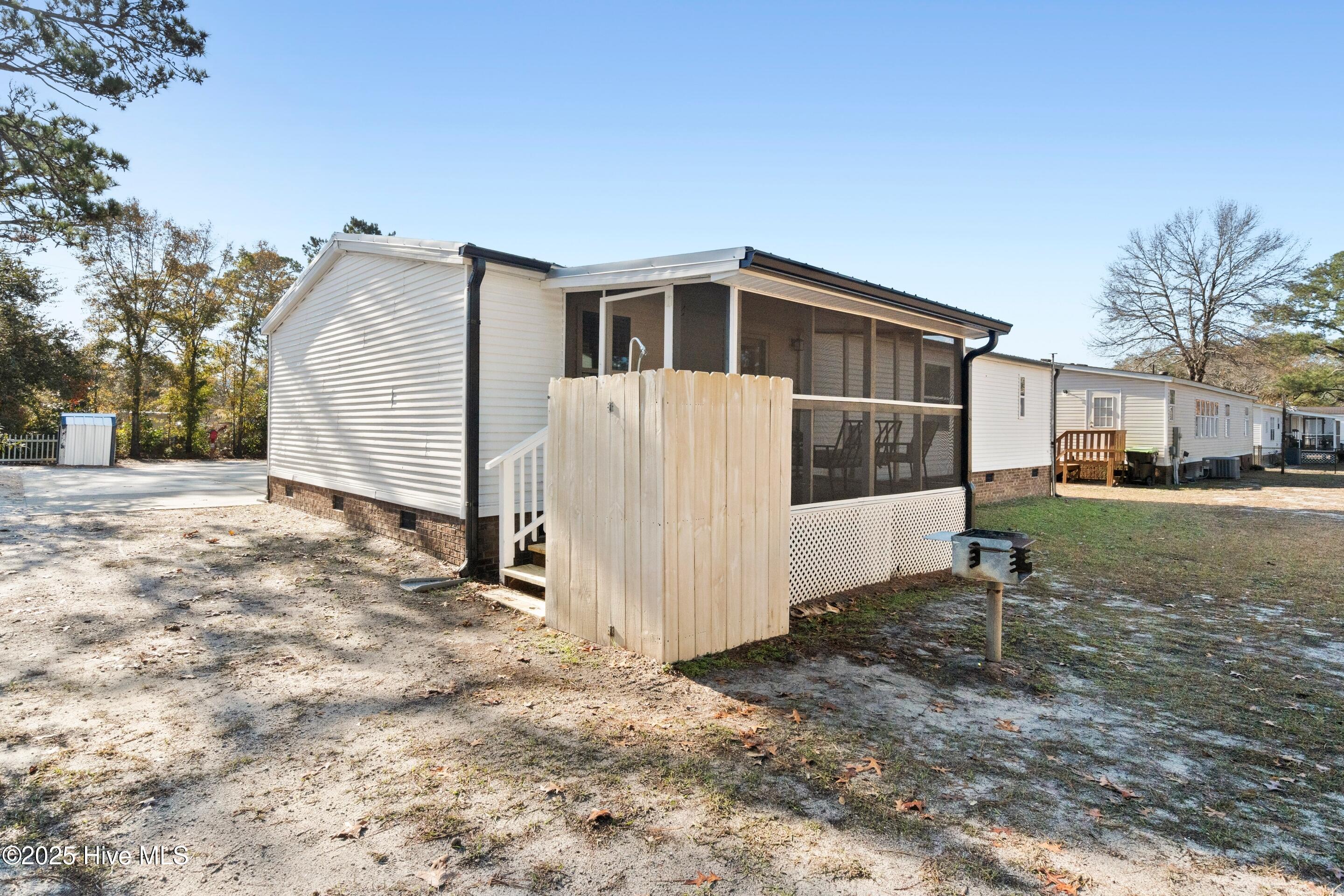 100546420 | Photo 43