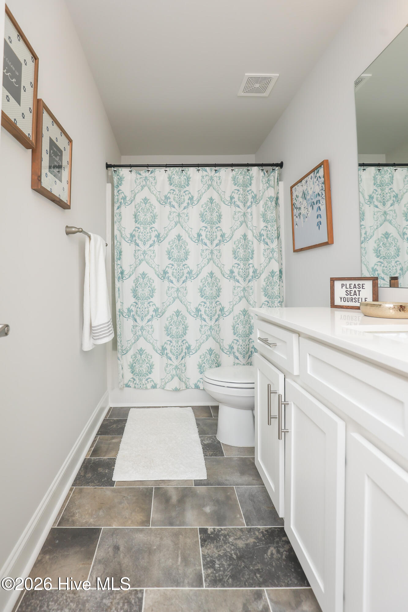 100565380 | Photo 26