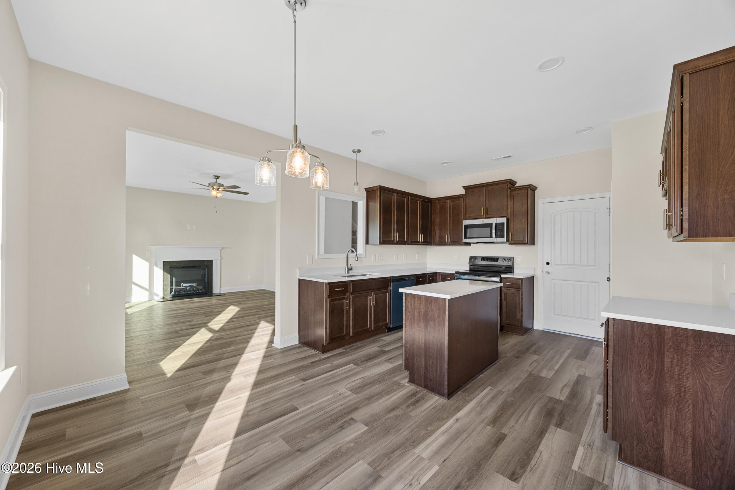 100551256 | Photo 18