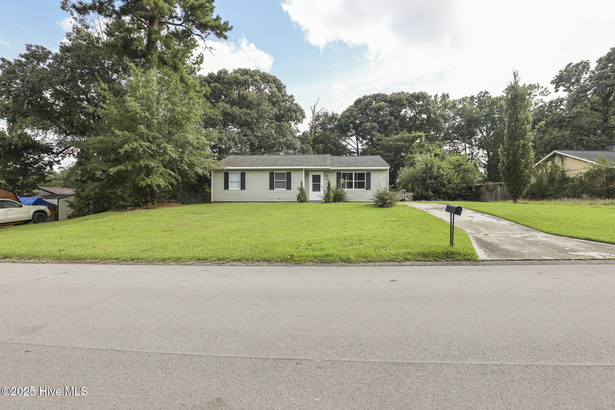 100527829 | Photo 25