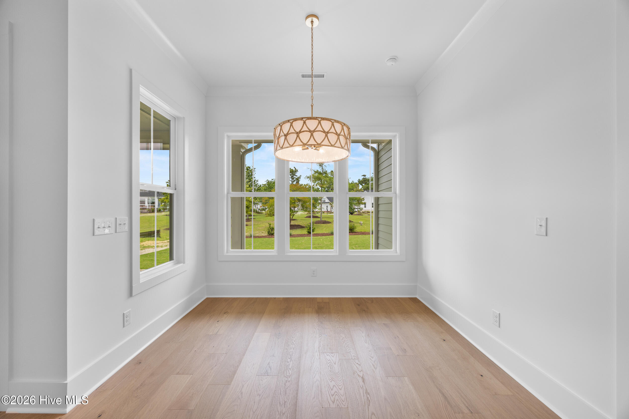 23_dining area