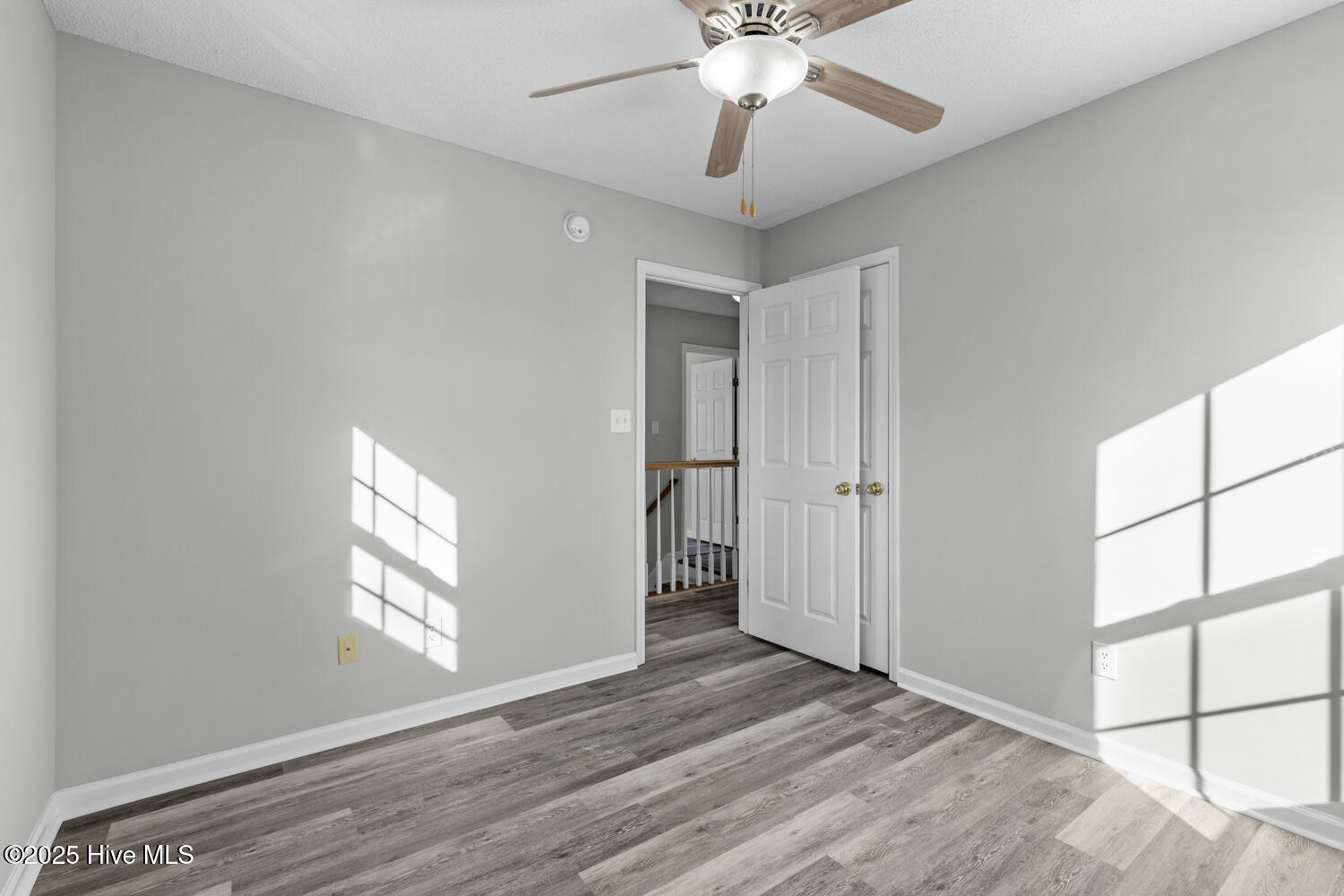 100541335 | Photo 29