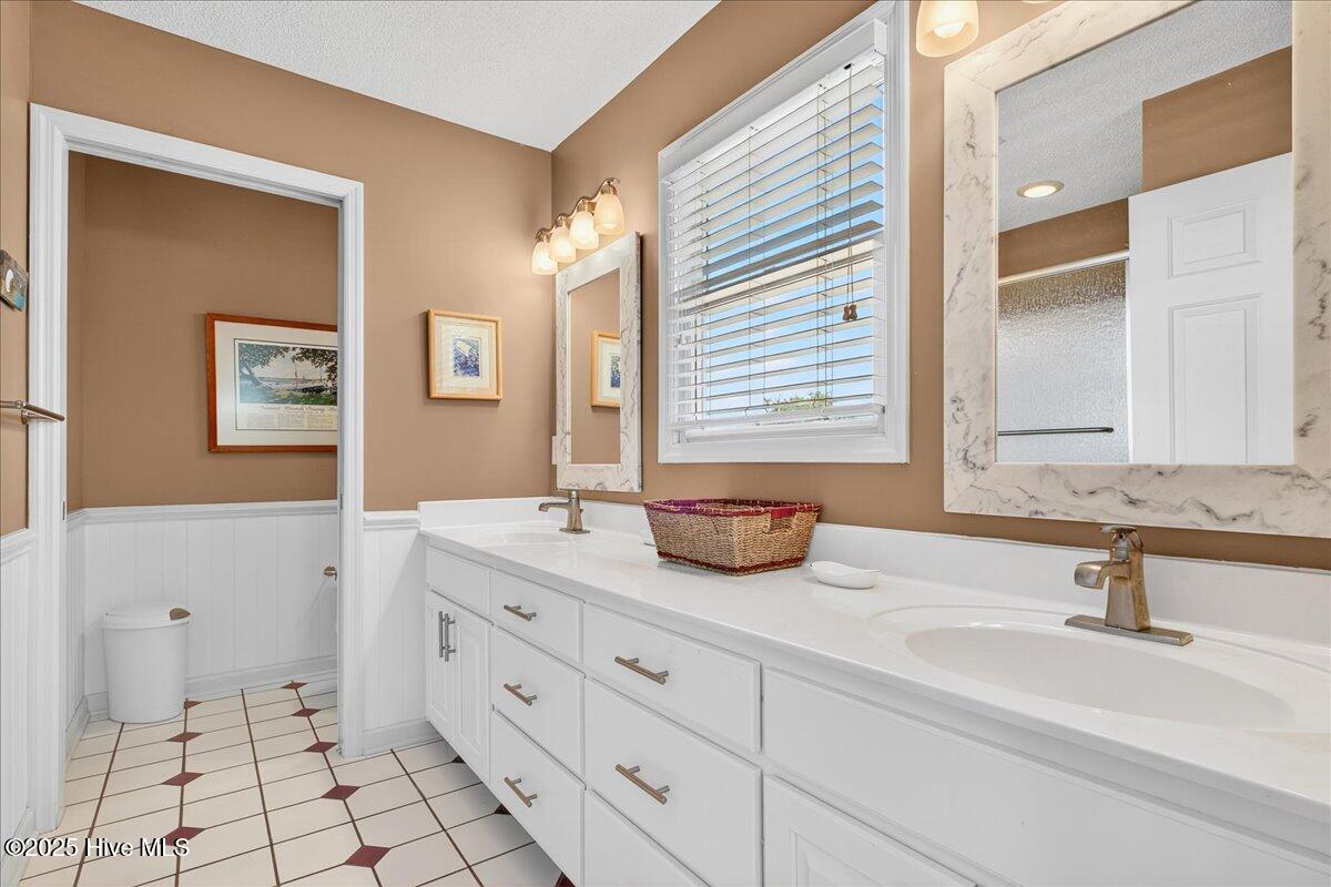 100543410 | Photo 67