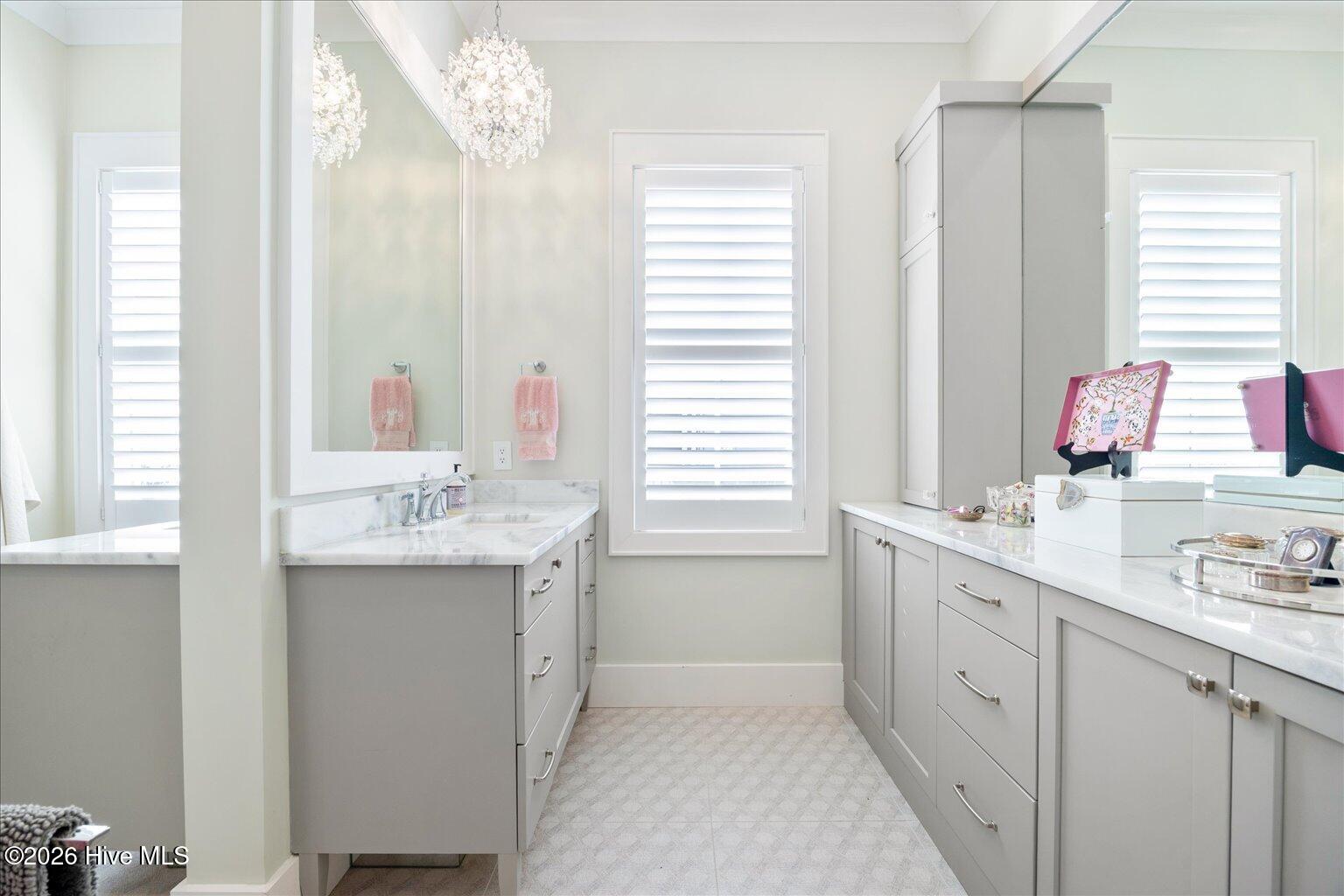 100550299 | Photo 18