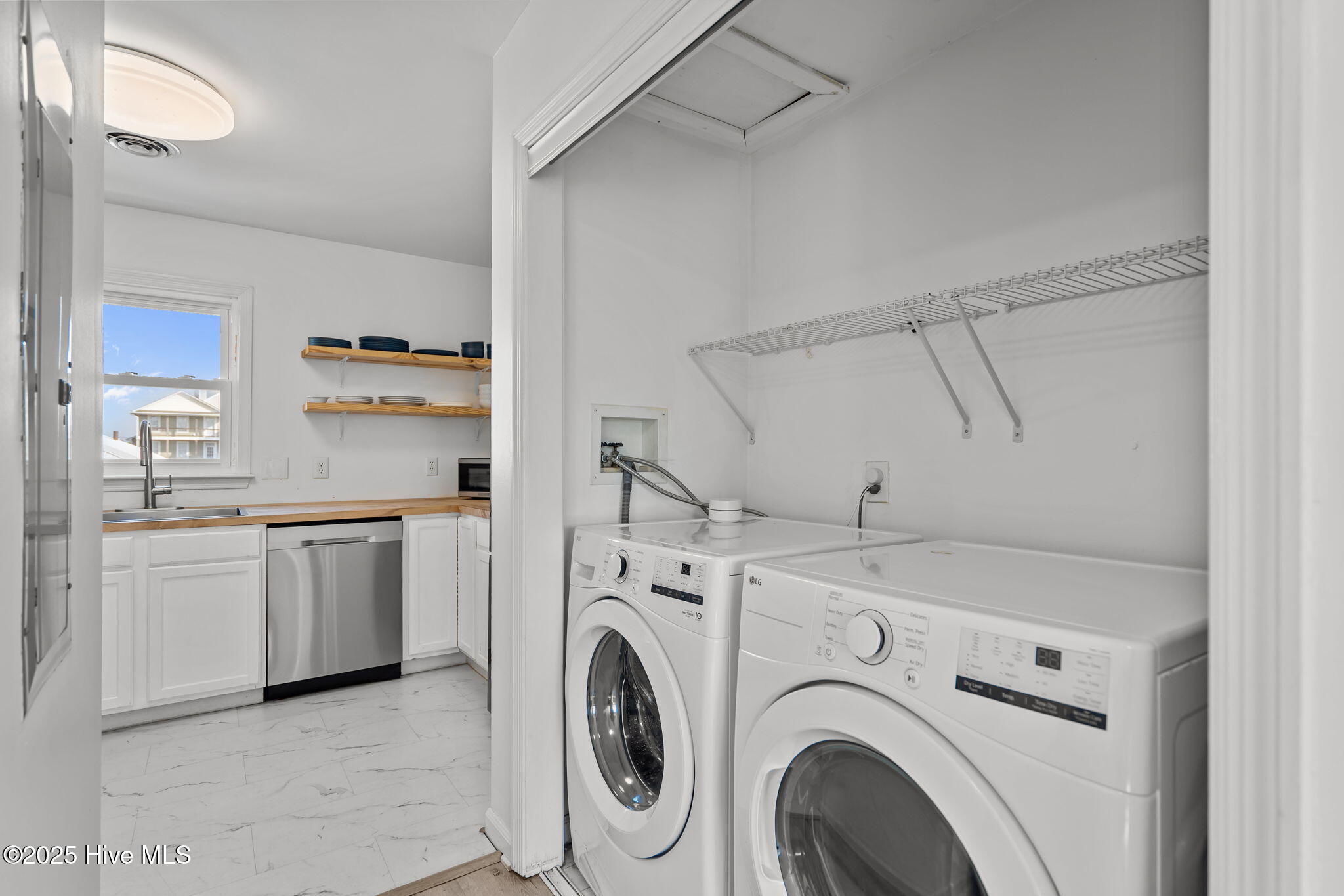 100544620 | Photo 38